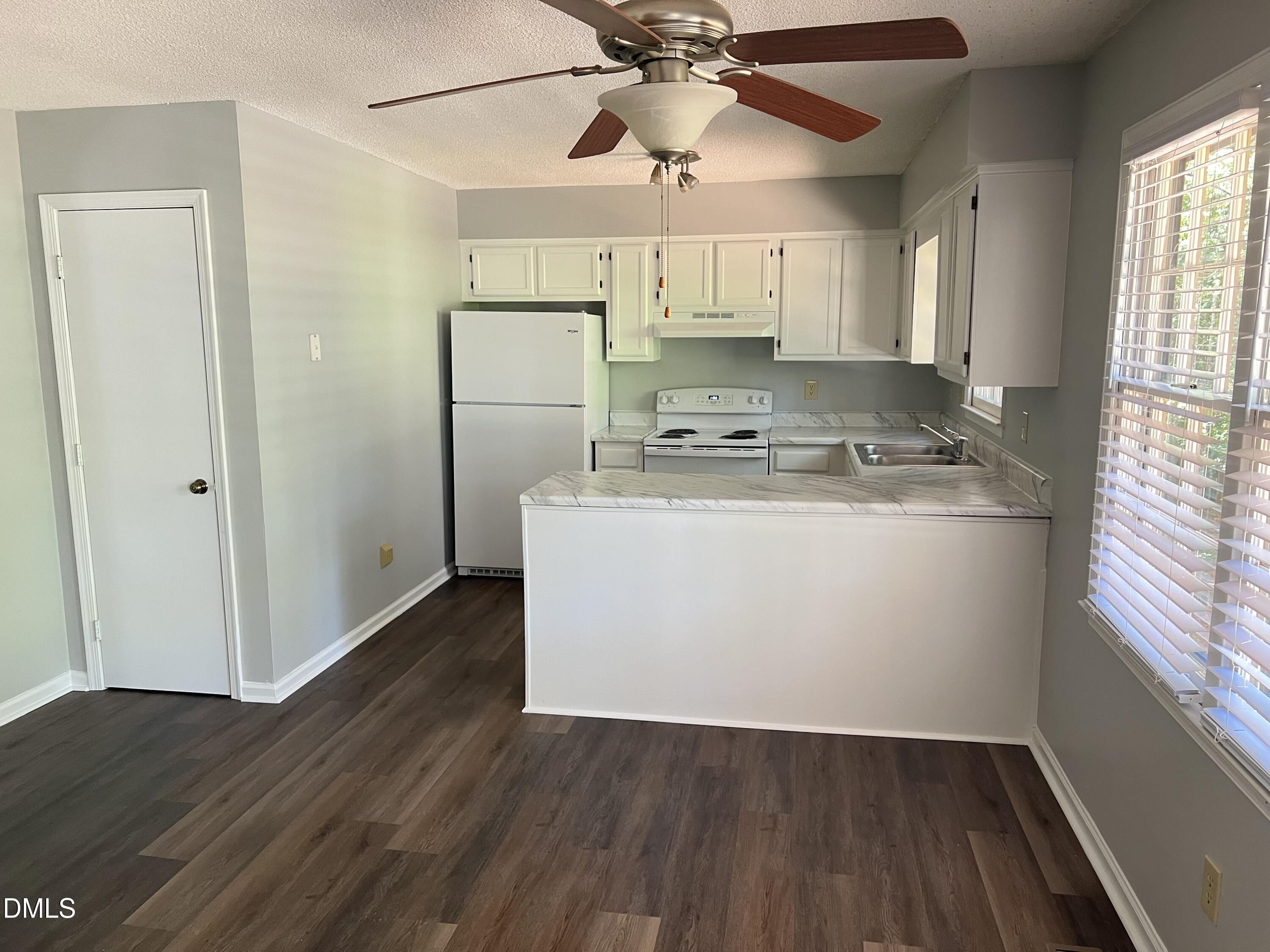 200 Lake Pine Drive Property Photo 8