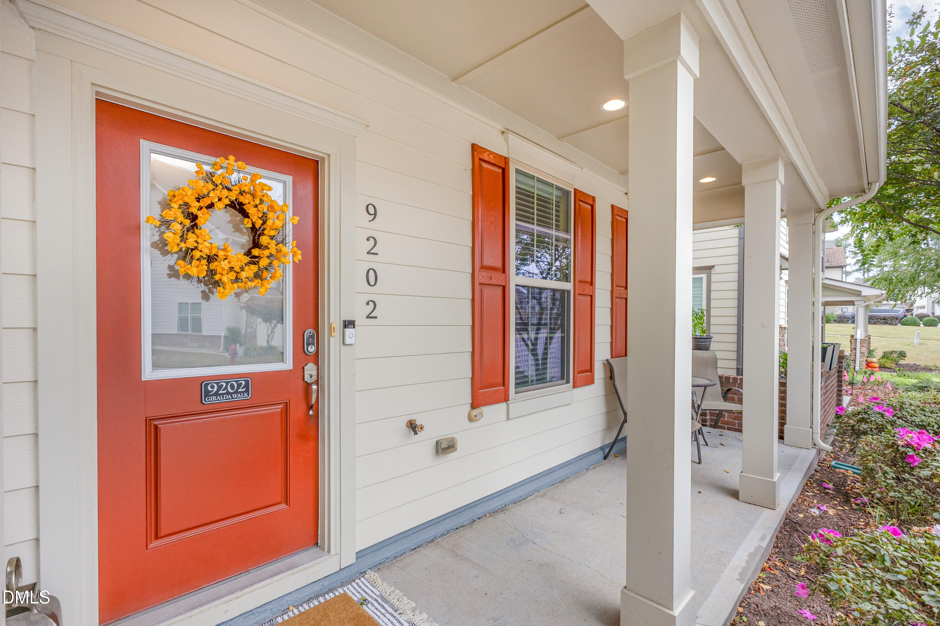 9202 Giralda Walk Property Photo 1
