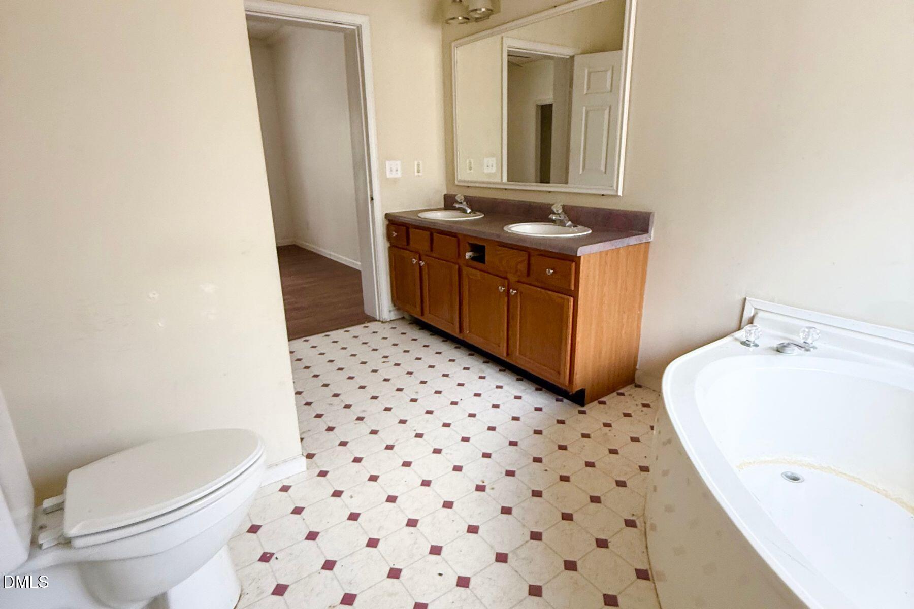 5019 Dorsey Road Property Photo 14