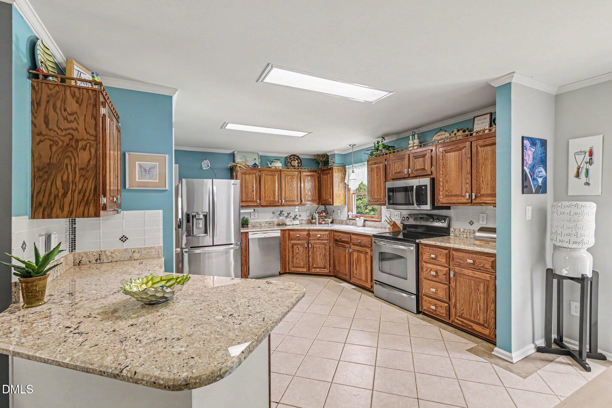 4070 Raney Way Property Photo 8