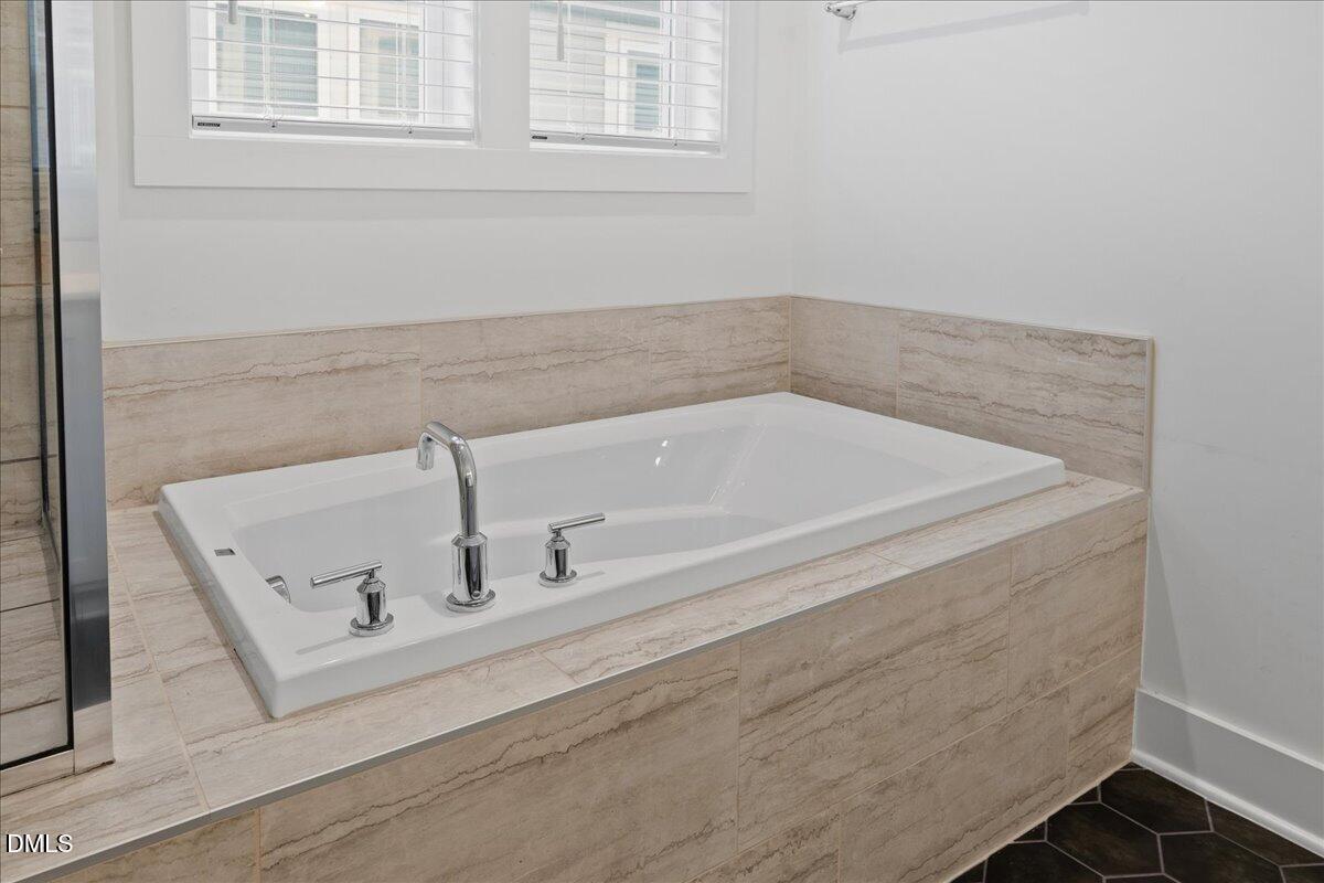 51 Millennium Drive Property Photo 54