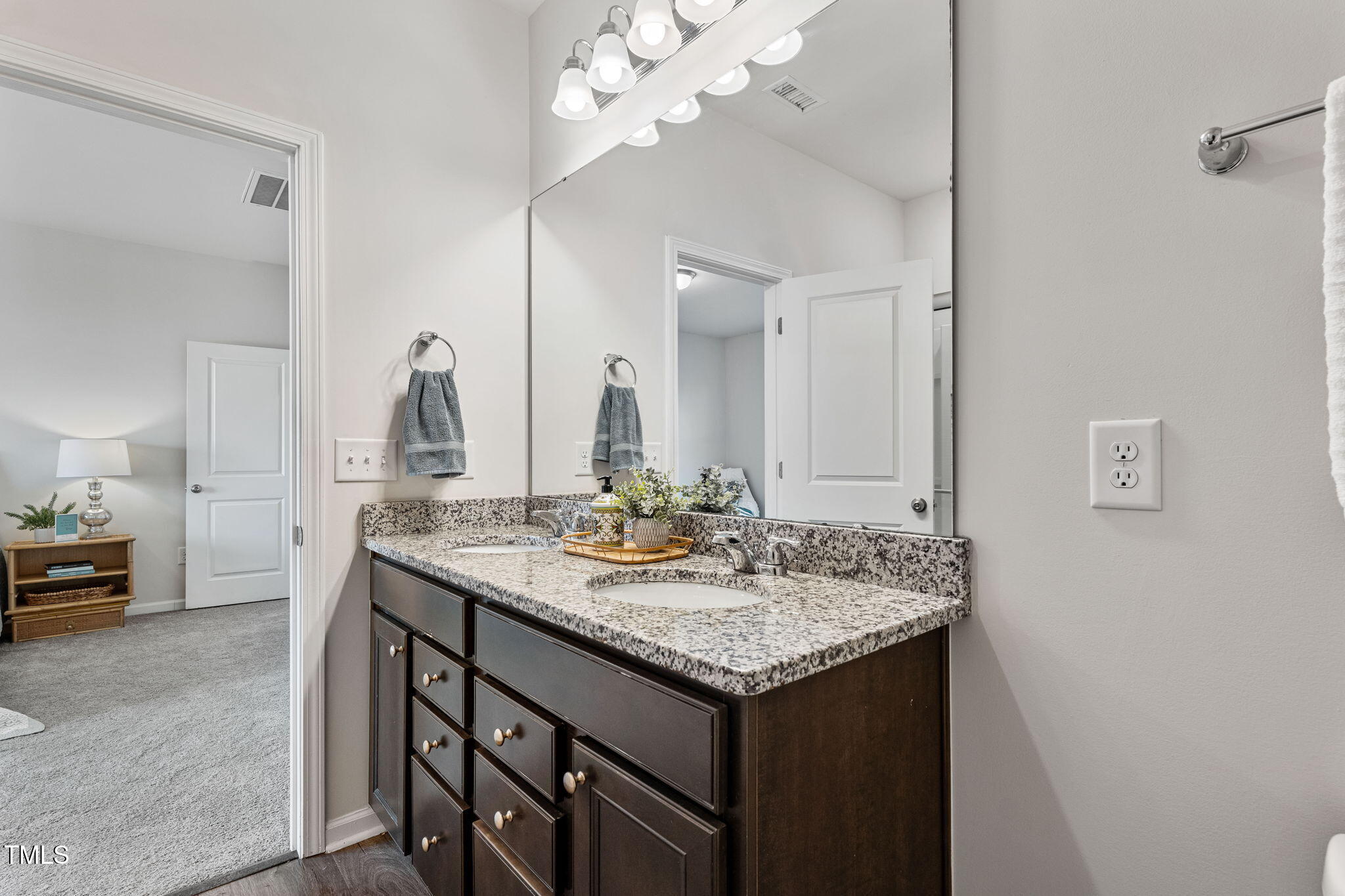 1008 Sandtrap Way Property Photo 17
