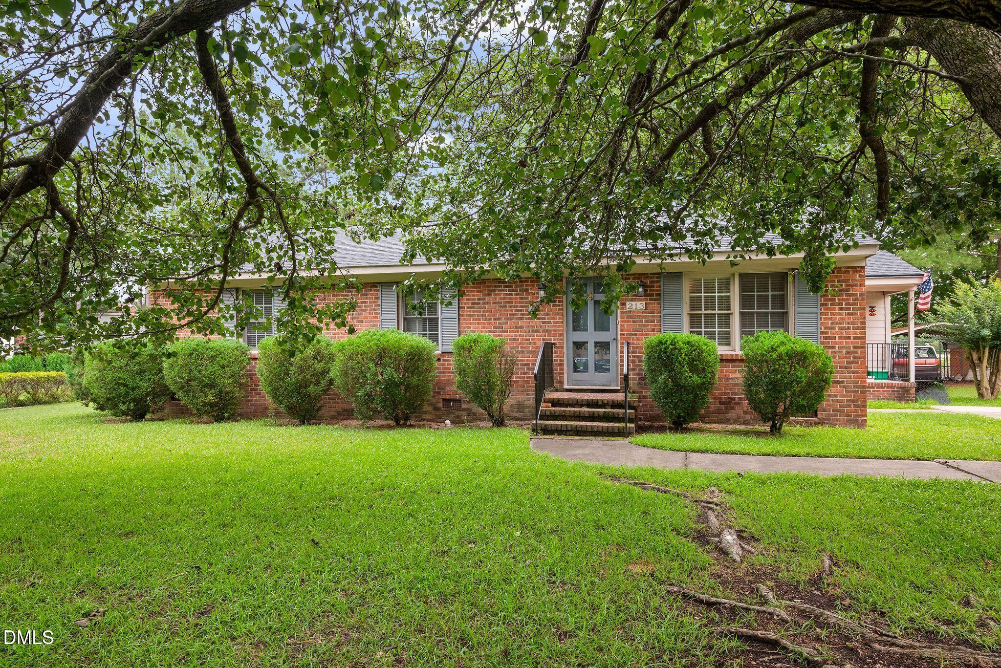 213 Delane Drive Property Photo 3