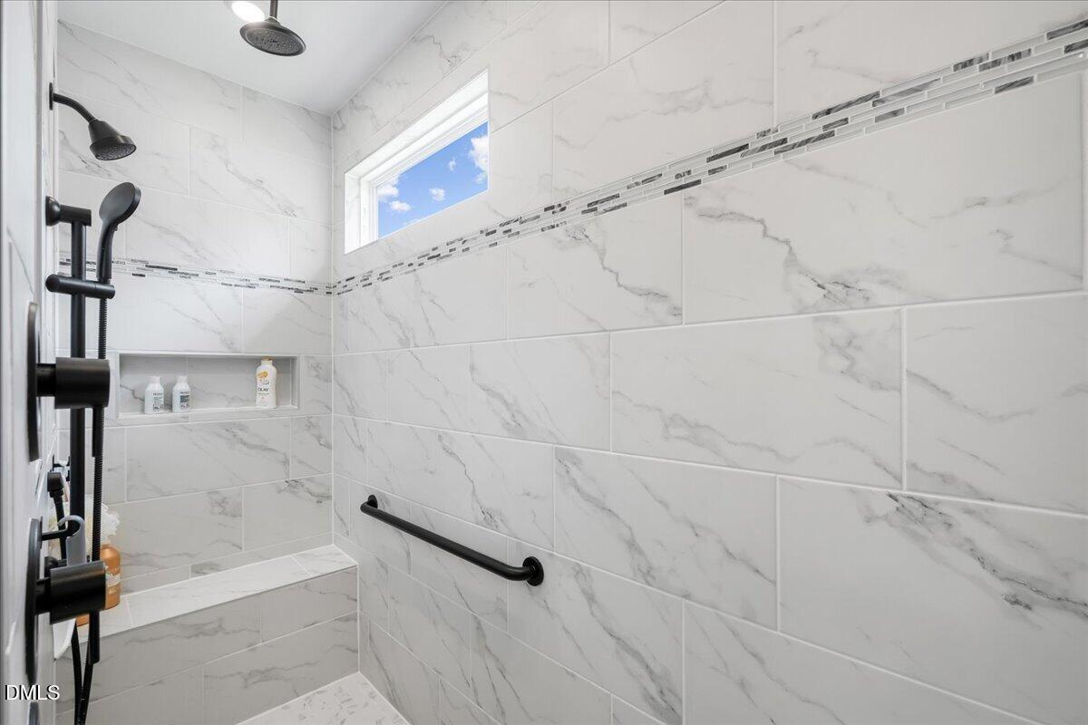 15 Whirlaway Street Property Photo 29