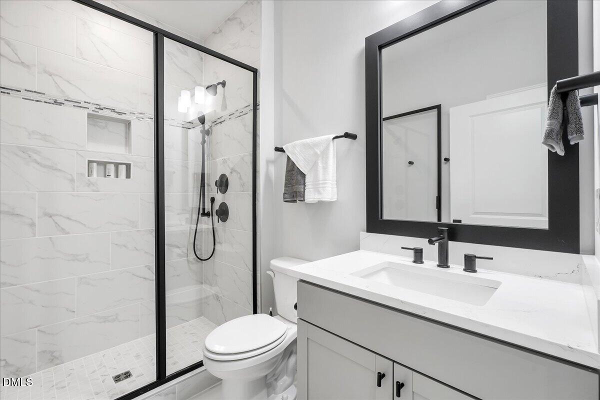 15 Whirlaway Street Property Photo 32