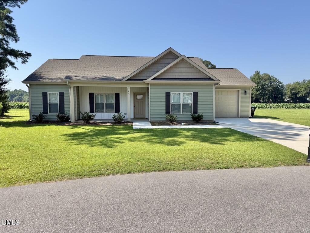 404 S Eastwood Drive Property Photo 1