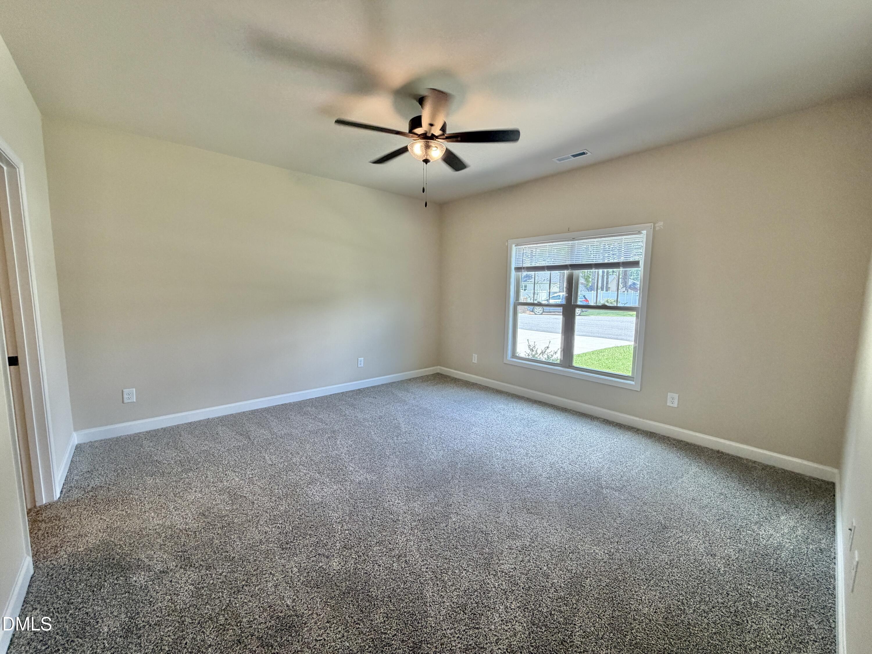 404 S Eastwood Drive Property Photo 15