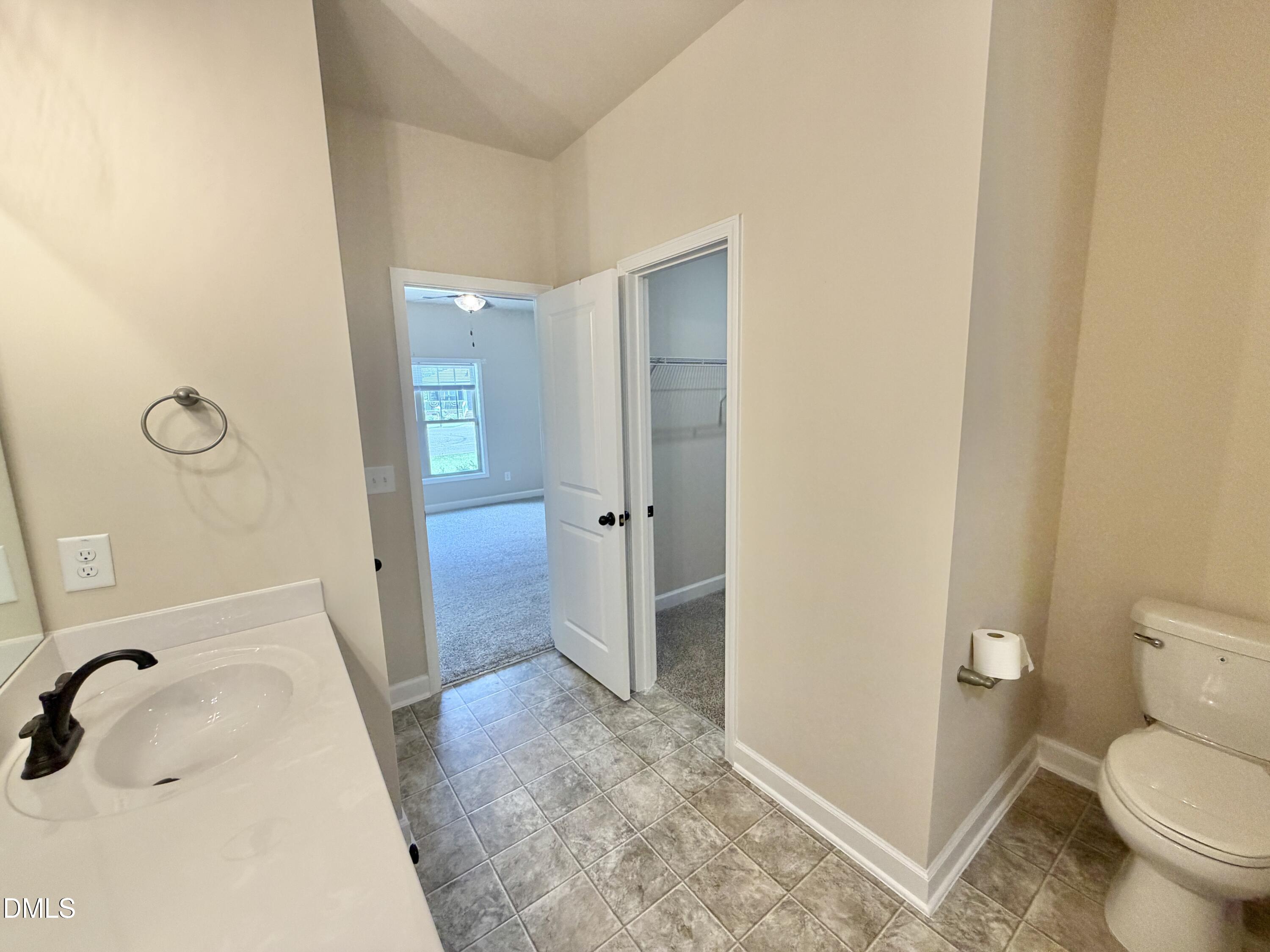404 S Eastwood Drive Property Photo 18