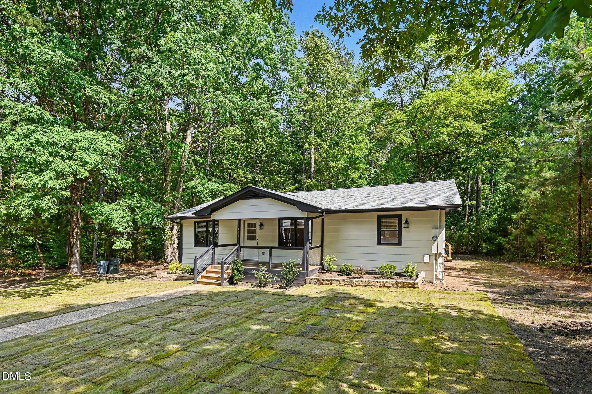 428 Jeremiah Drive Property Photo 3