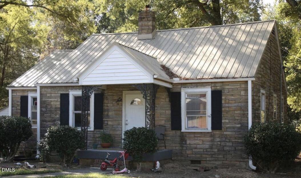 921 Chalk Level Road Property Photo 2