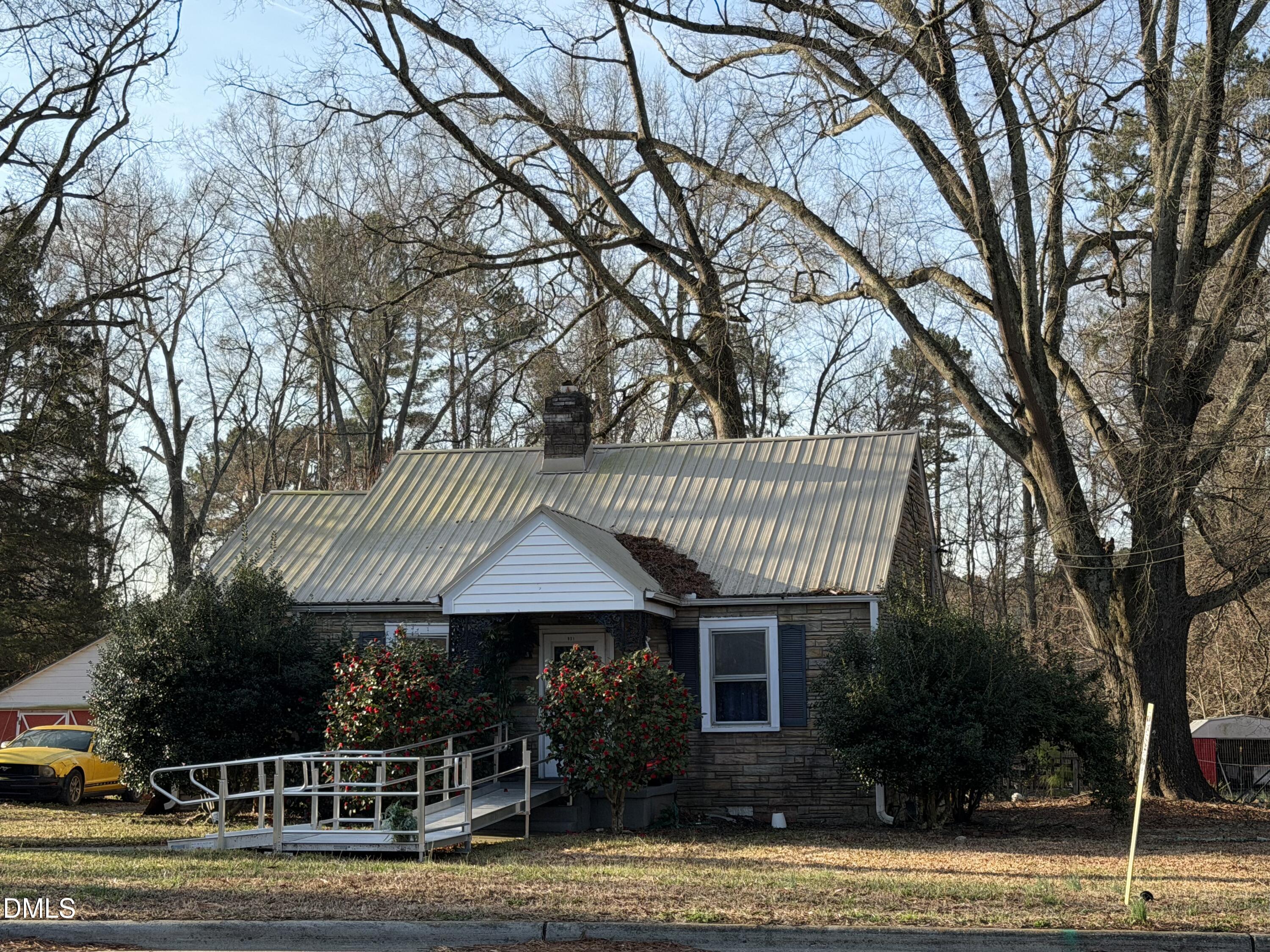 921 Chalk Level Road Property Photo 4