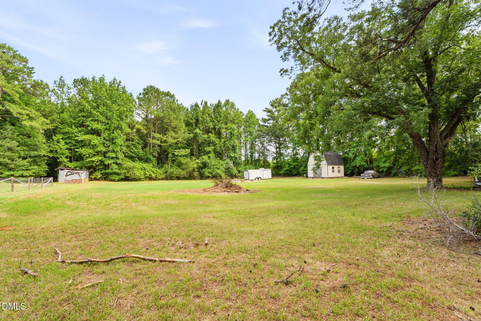 818 Van Warren Road Property Photo 6