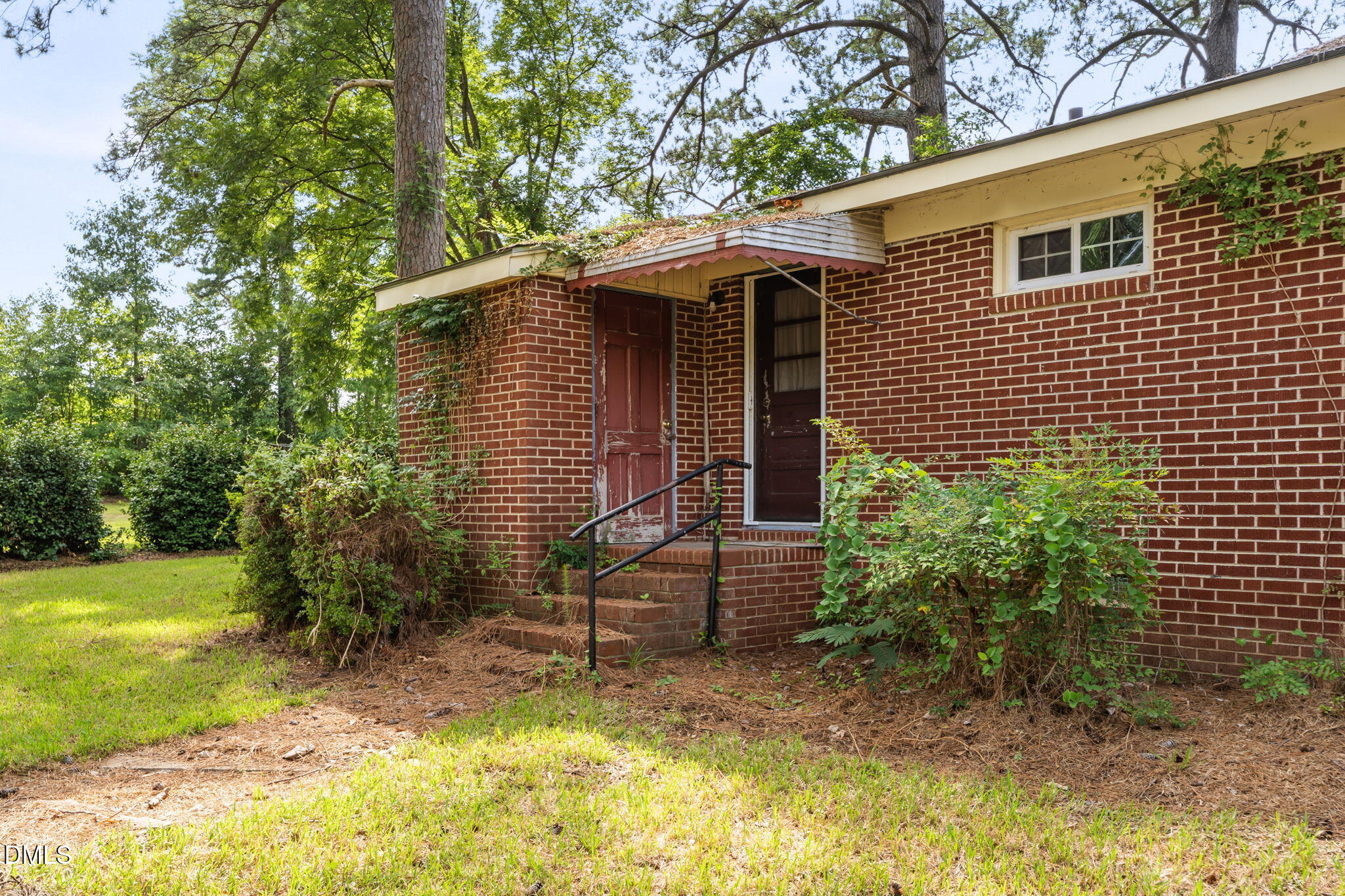 818 Van Warren Road Property Photo 7