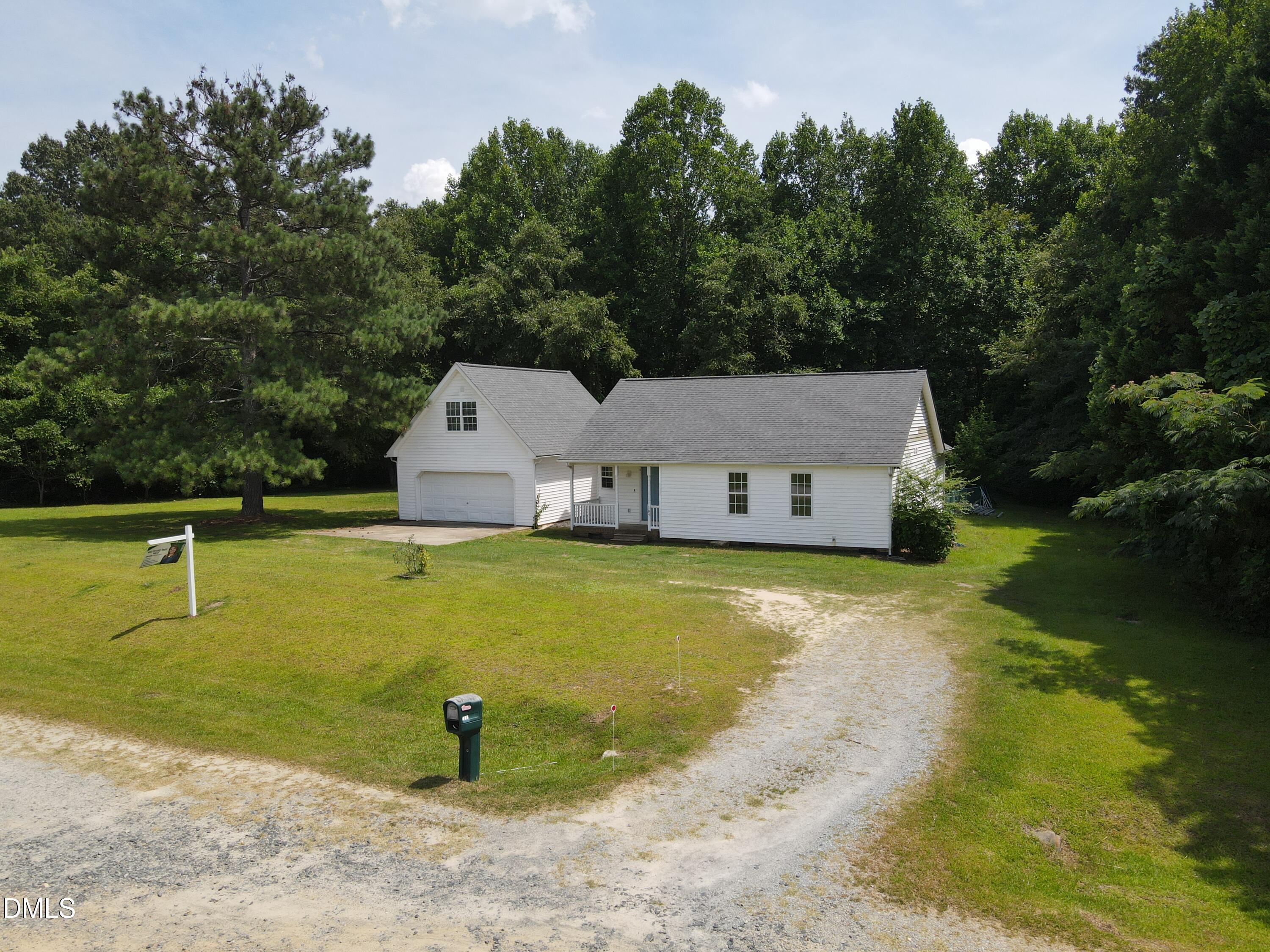 105 Bryant Drive Property Photo 1