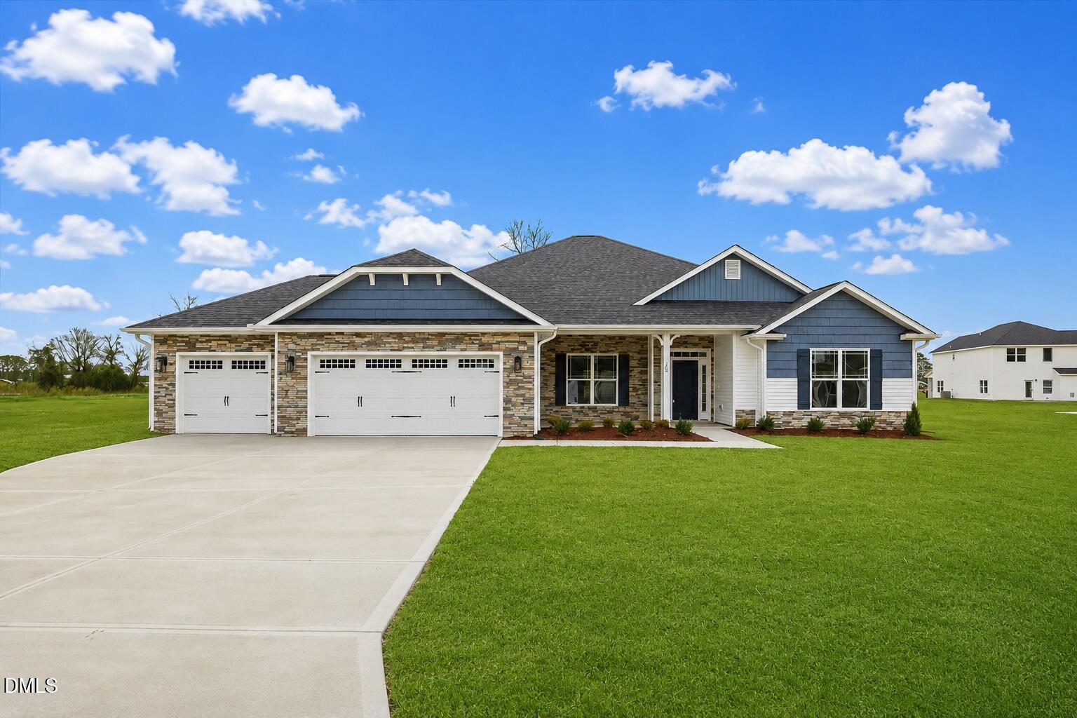 101 Patience Way Property Photo 1