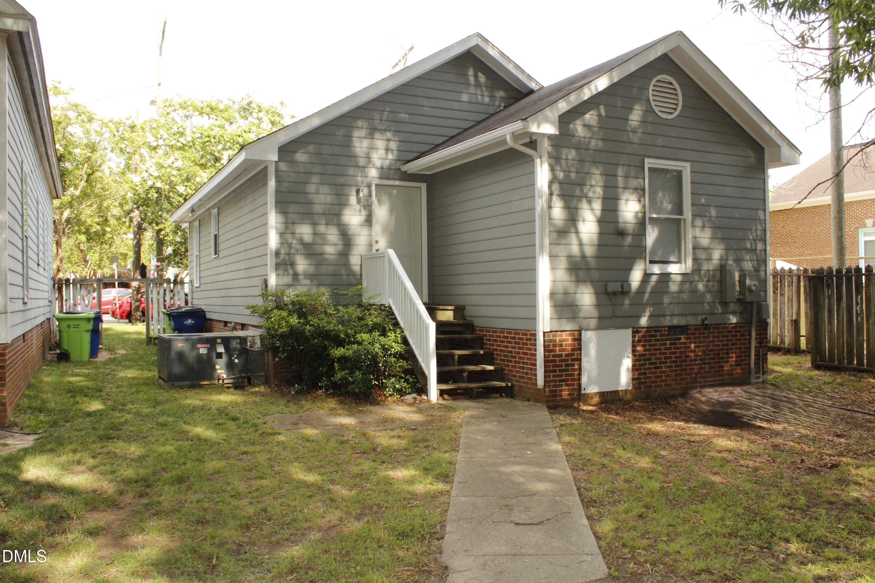 310 S East Street Property Photo 9