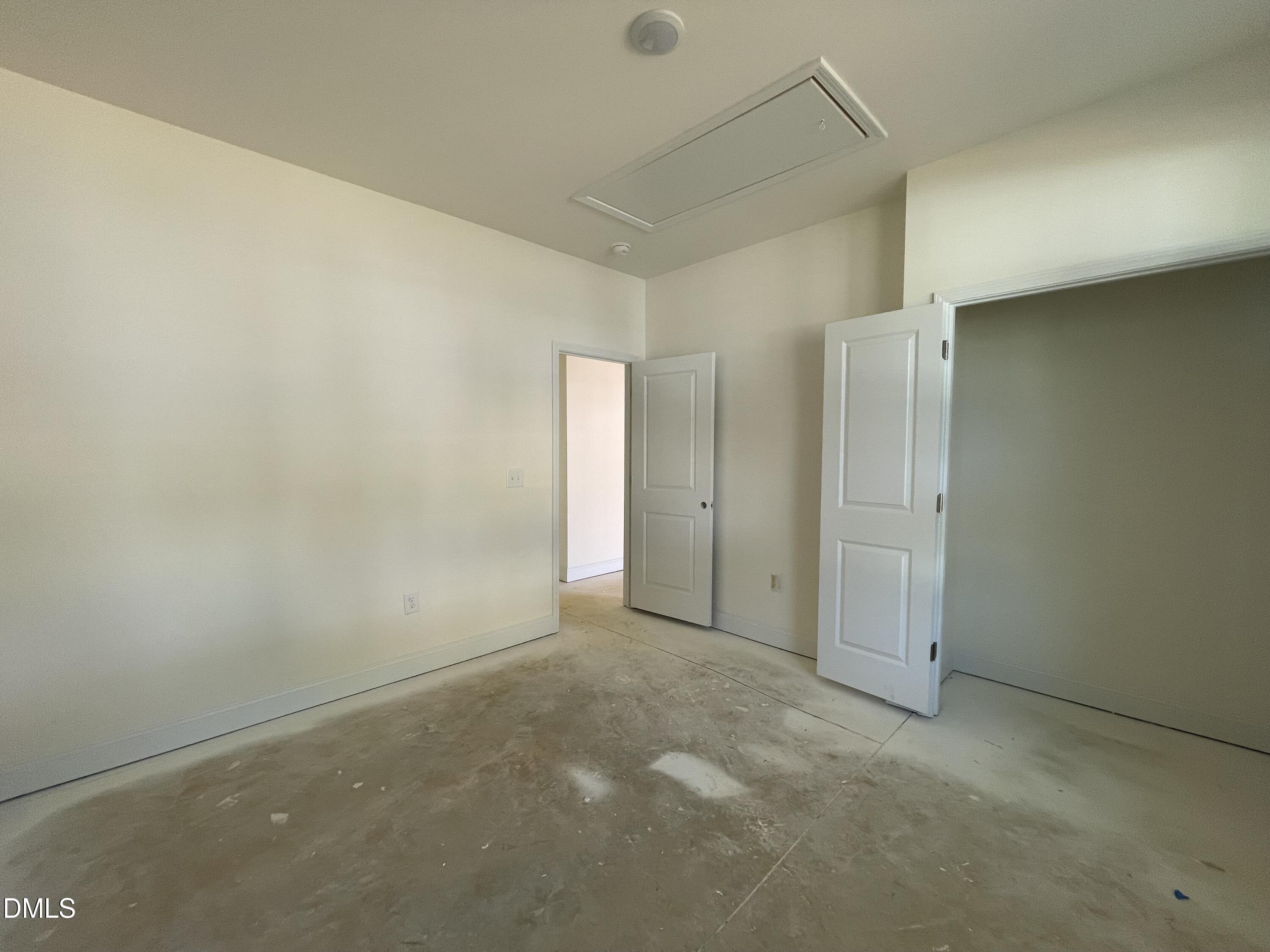 843 Old Station Pointe Property Photo 6