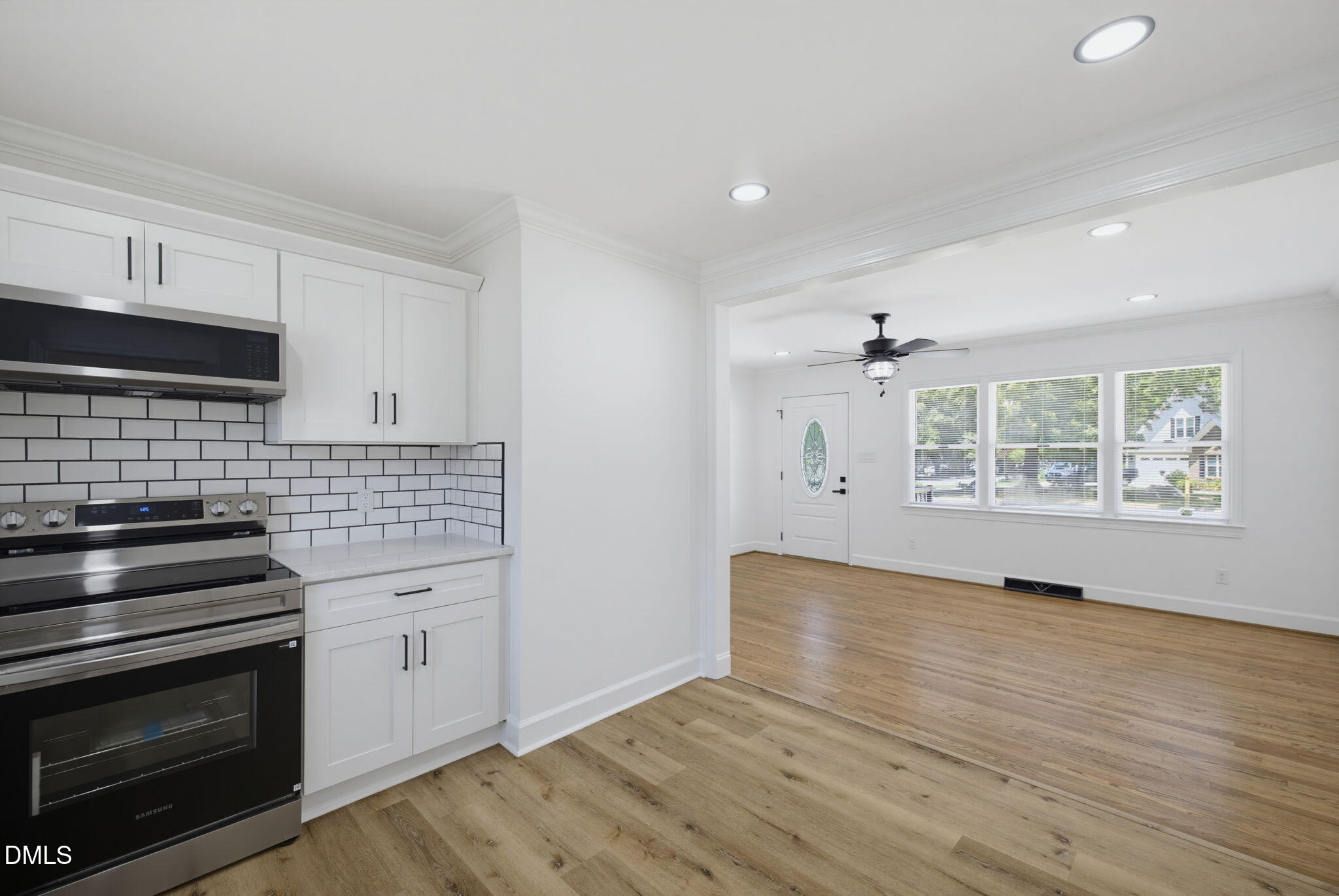 725 Forest Drive Property Photo 4