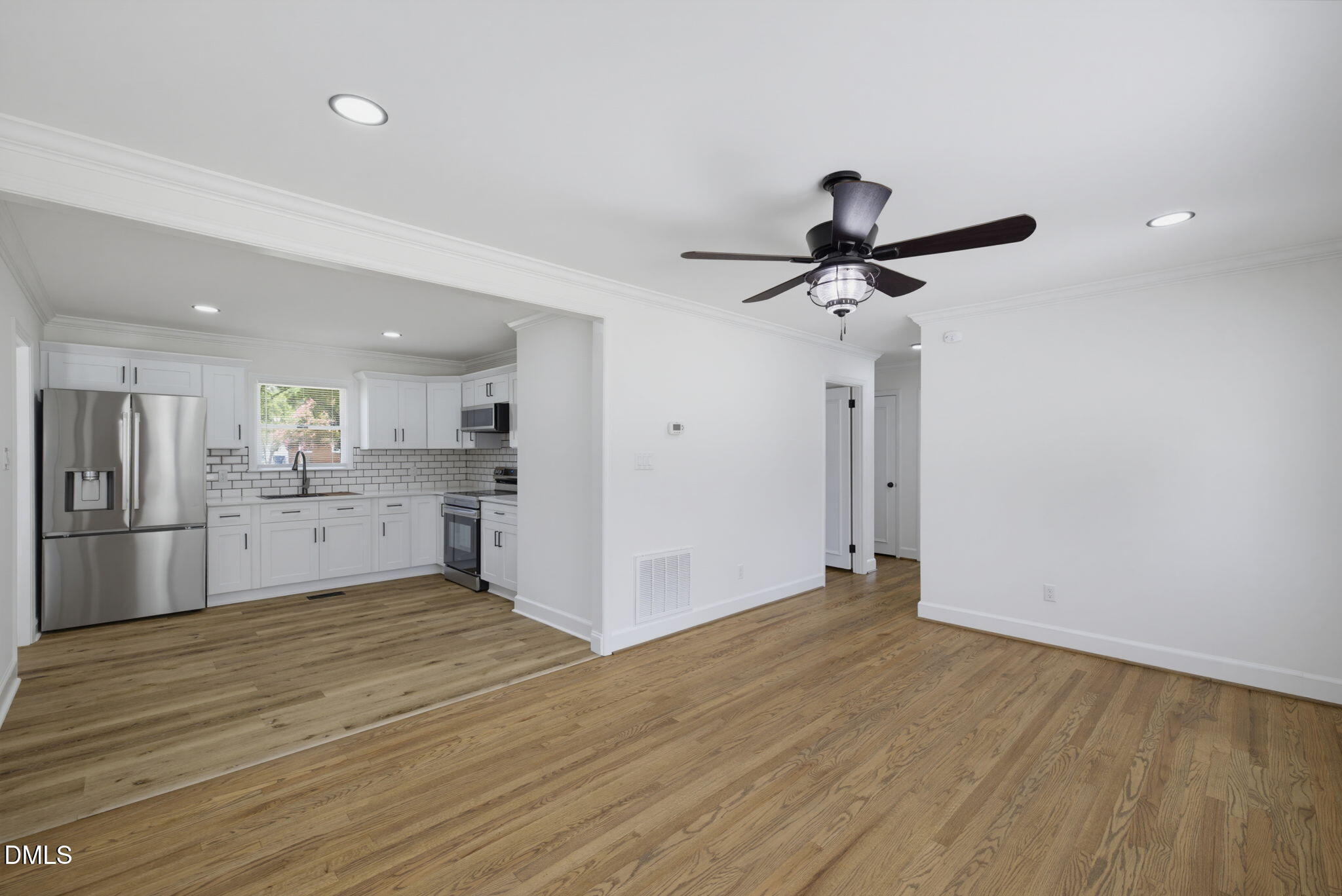 725 Forest Drive Property Photo 6