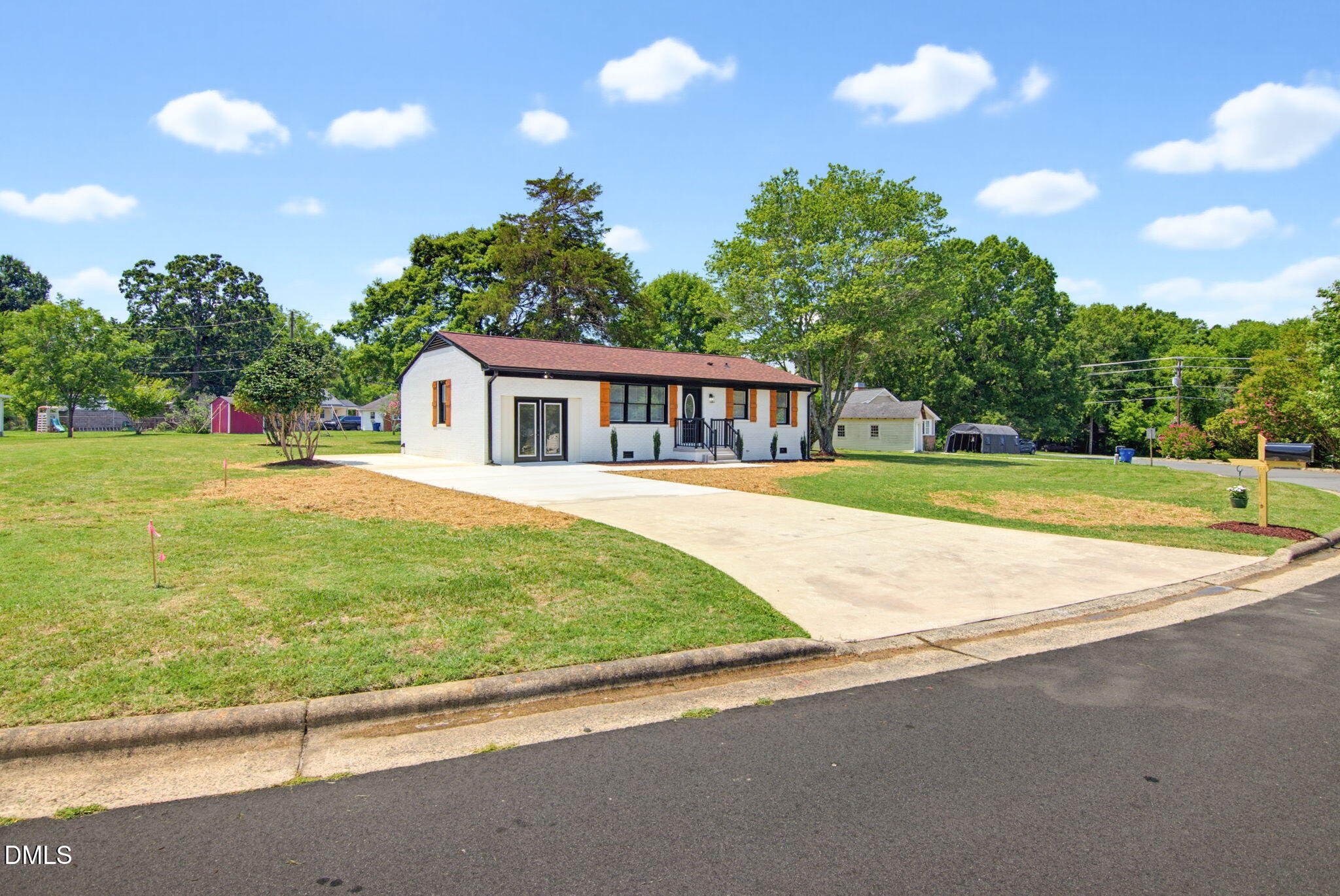 725 Forest Drive Property Photo 31
