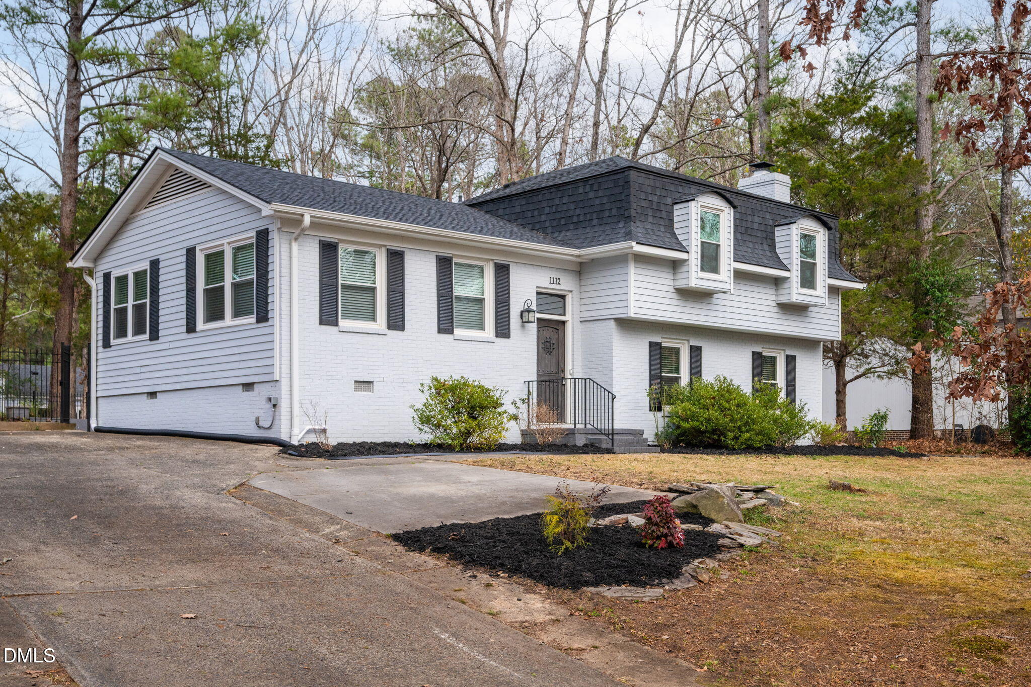 1112 Stonehedge Avenue Property Photo 1