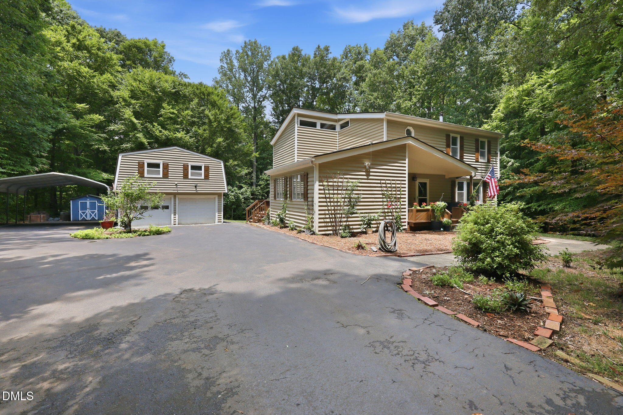 419 Calvary Court Property Photo 5