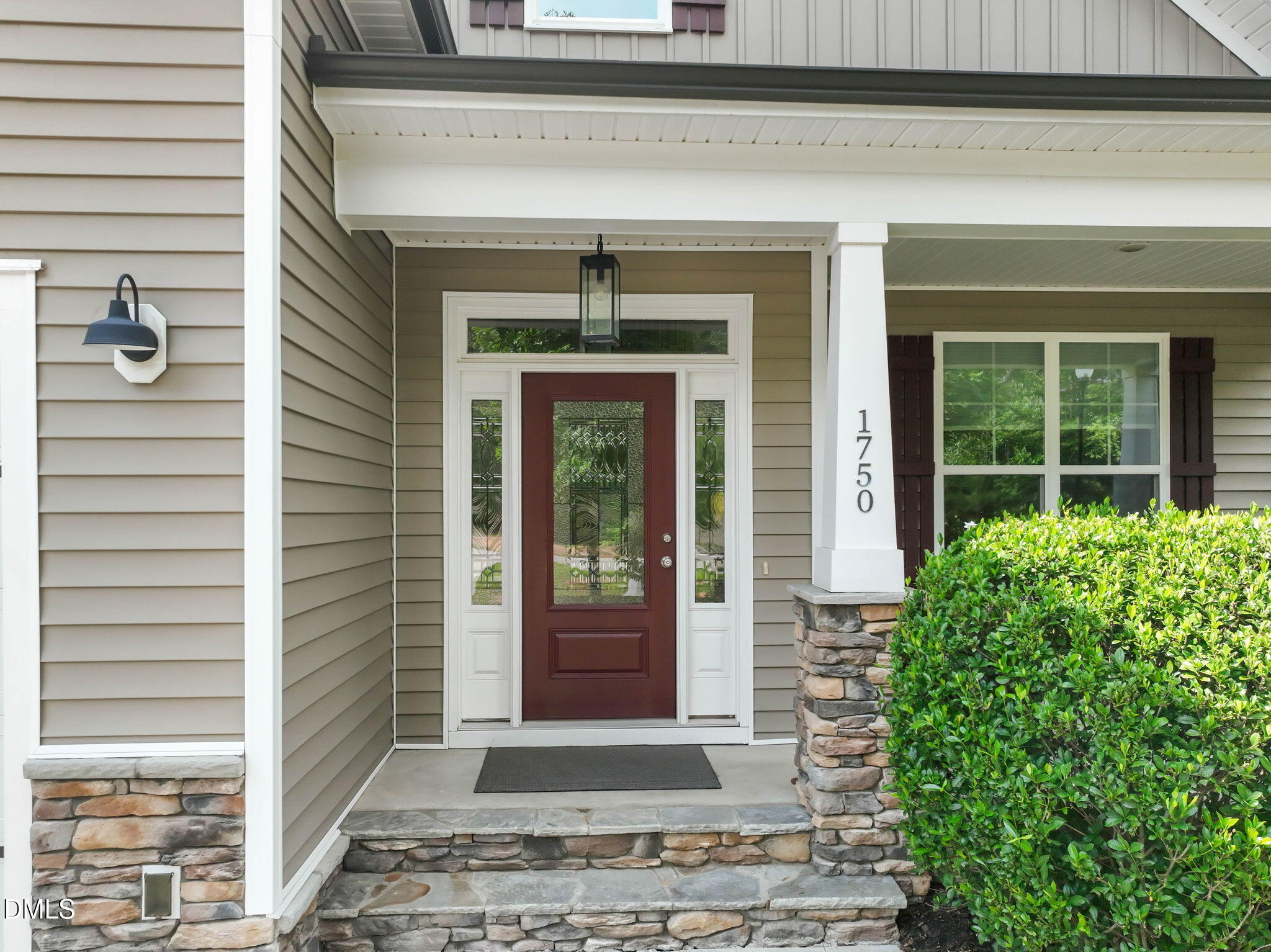 1750 River Club Way Property Photo 2