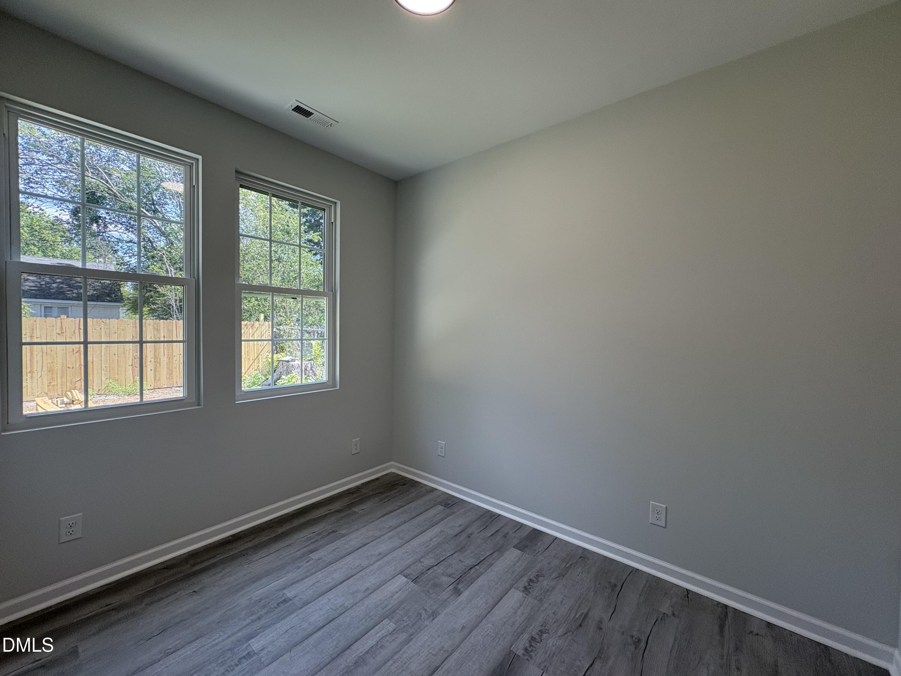1111 Lincoln Street Se Property Photo 14