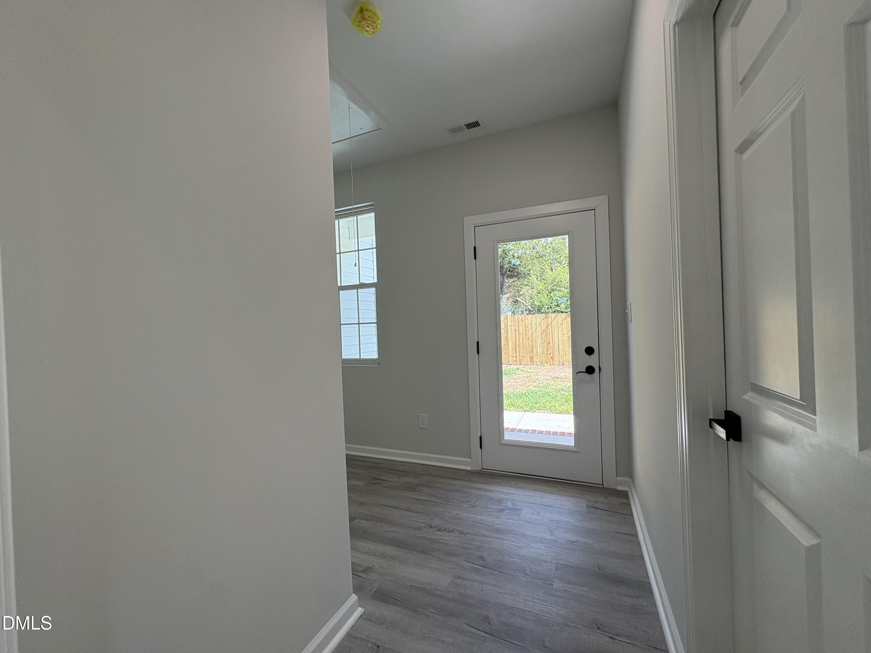 1111 Lincoln Street Se Property Photo 17
