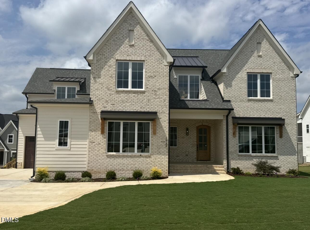 1032 Azalea Garden Circle Property Photo 3
