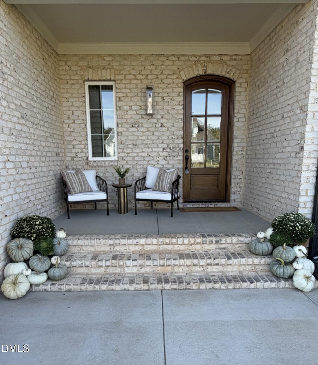 1032 Azalea Garden Circle Property Photo 3