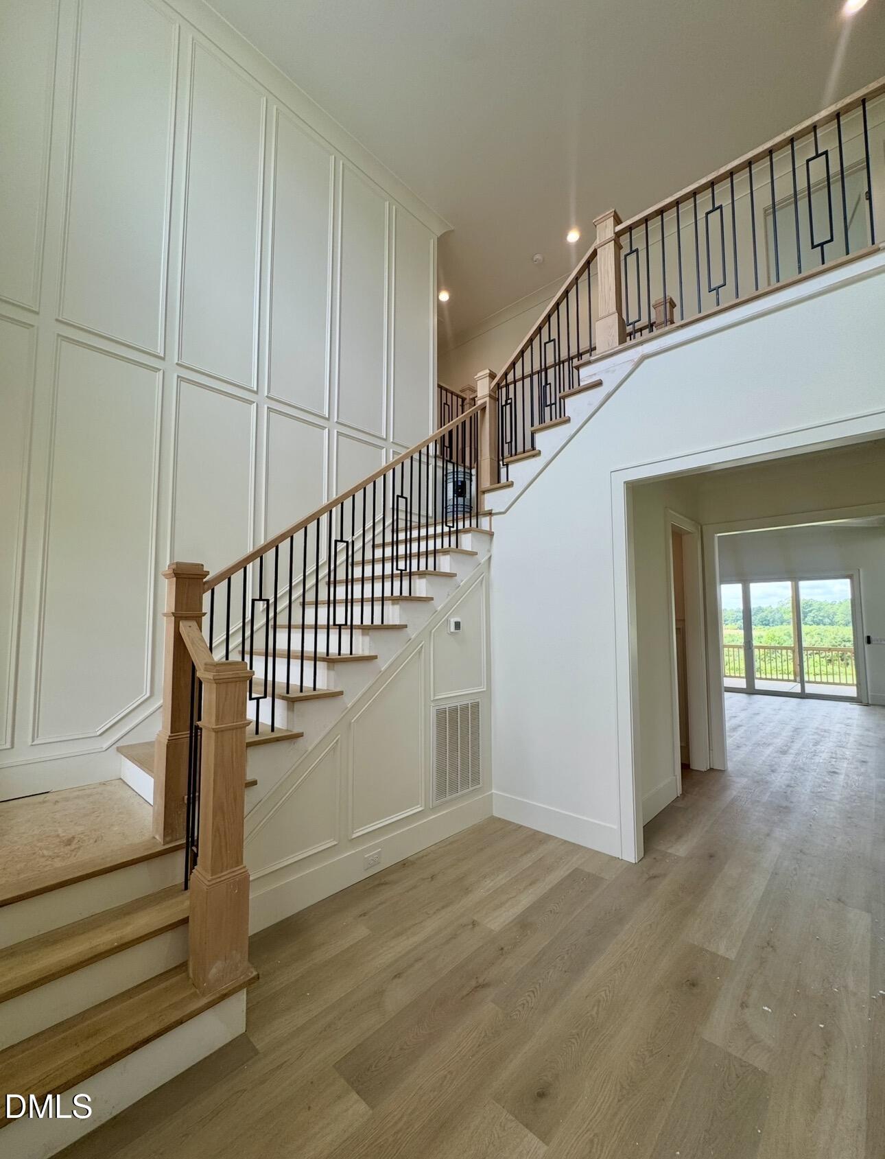 1032 Azalea Garden Circle Property Photo 5