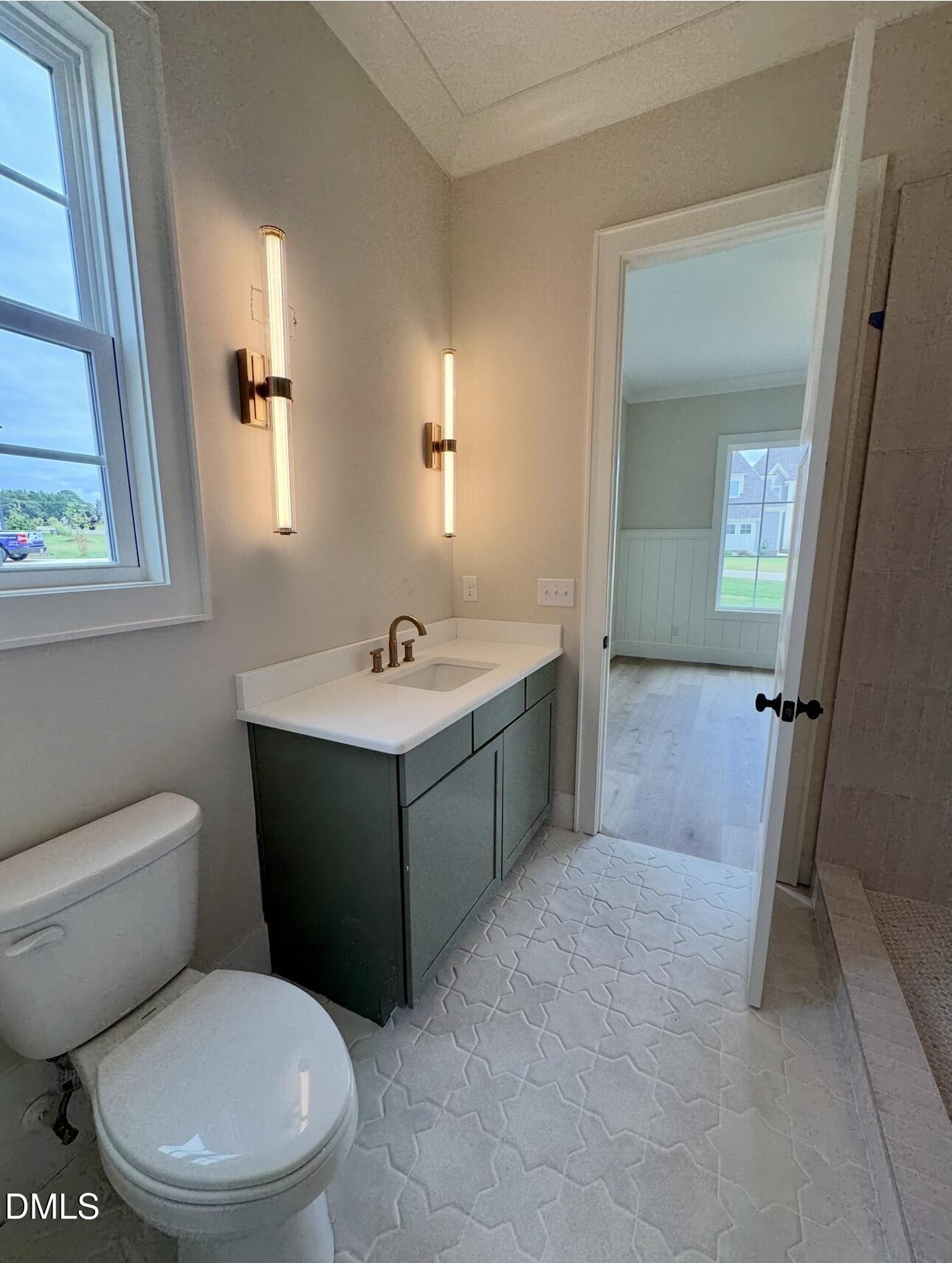 1032 Azalea Garden Circle Property Photo 7