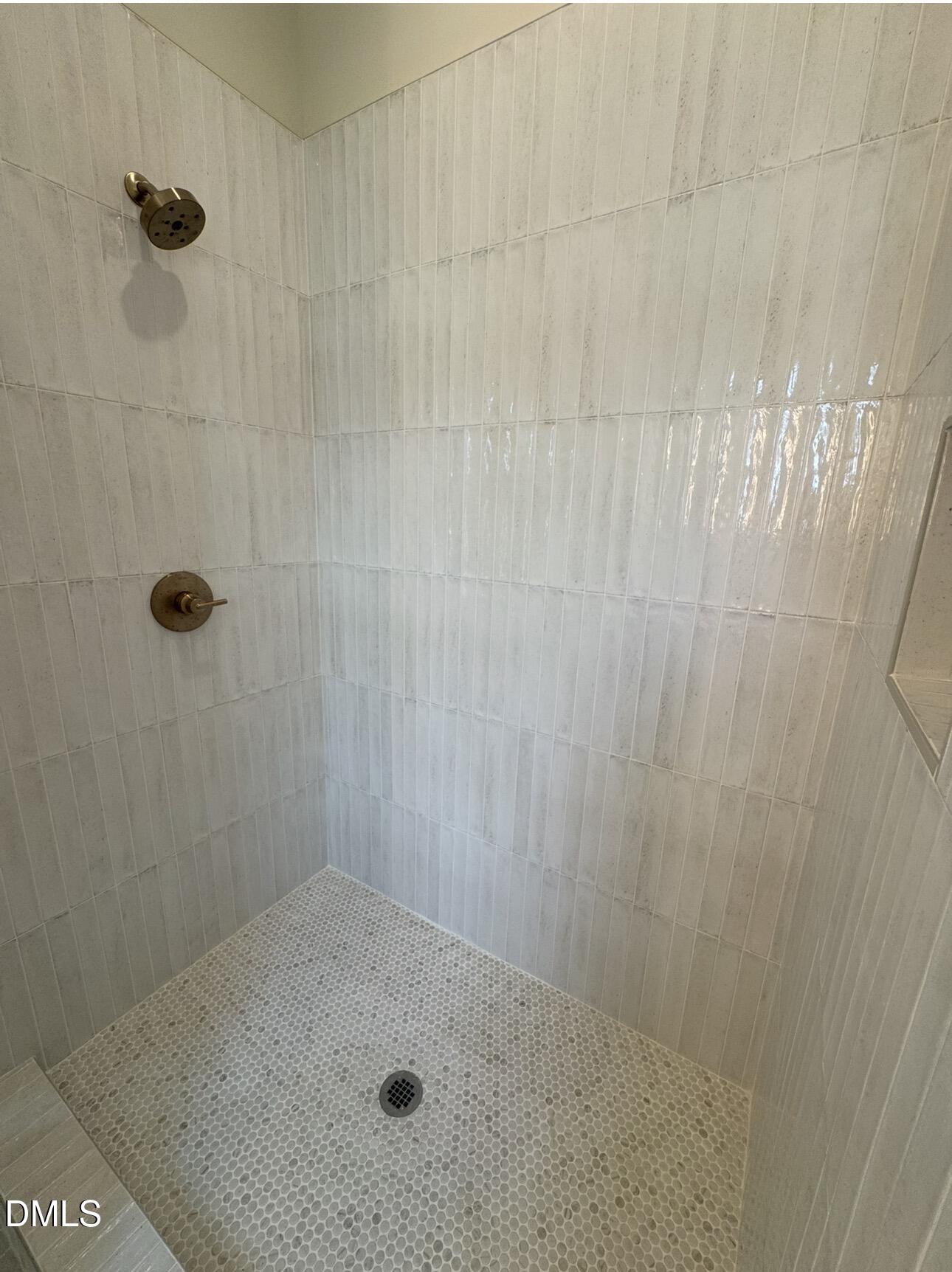 1032 Azalea Garden Circle Property Photo 8