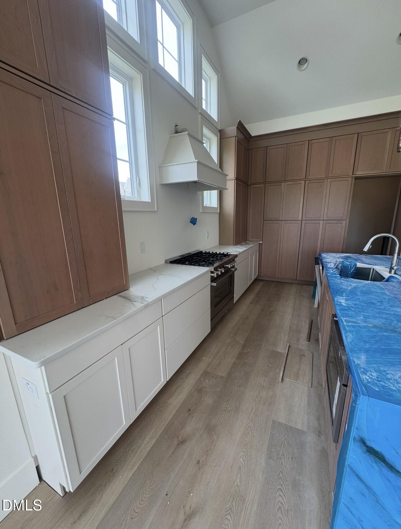 1032 Azalea Garden Circle Property Photo 13