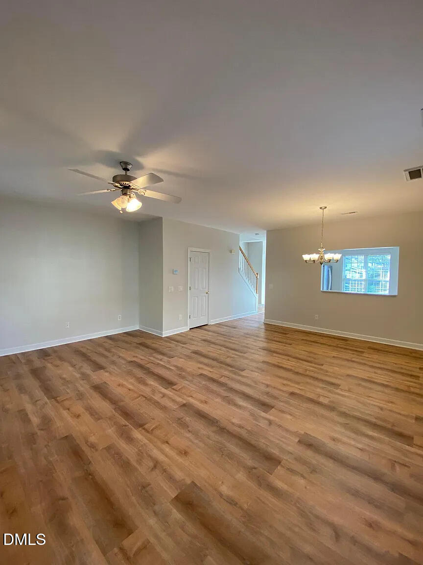 9110 Grassington Way Property Photo 7