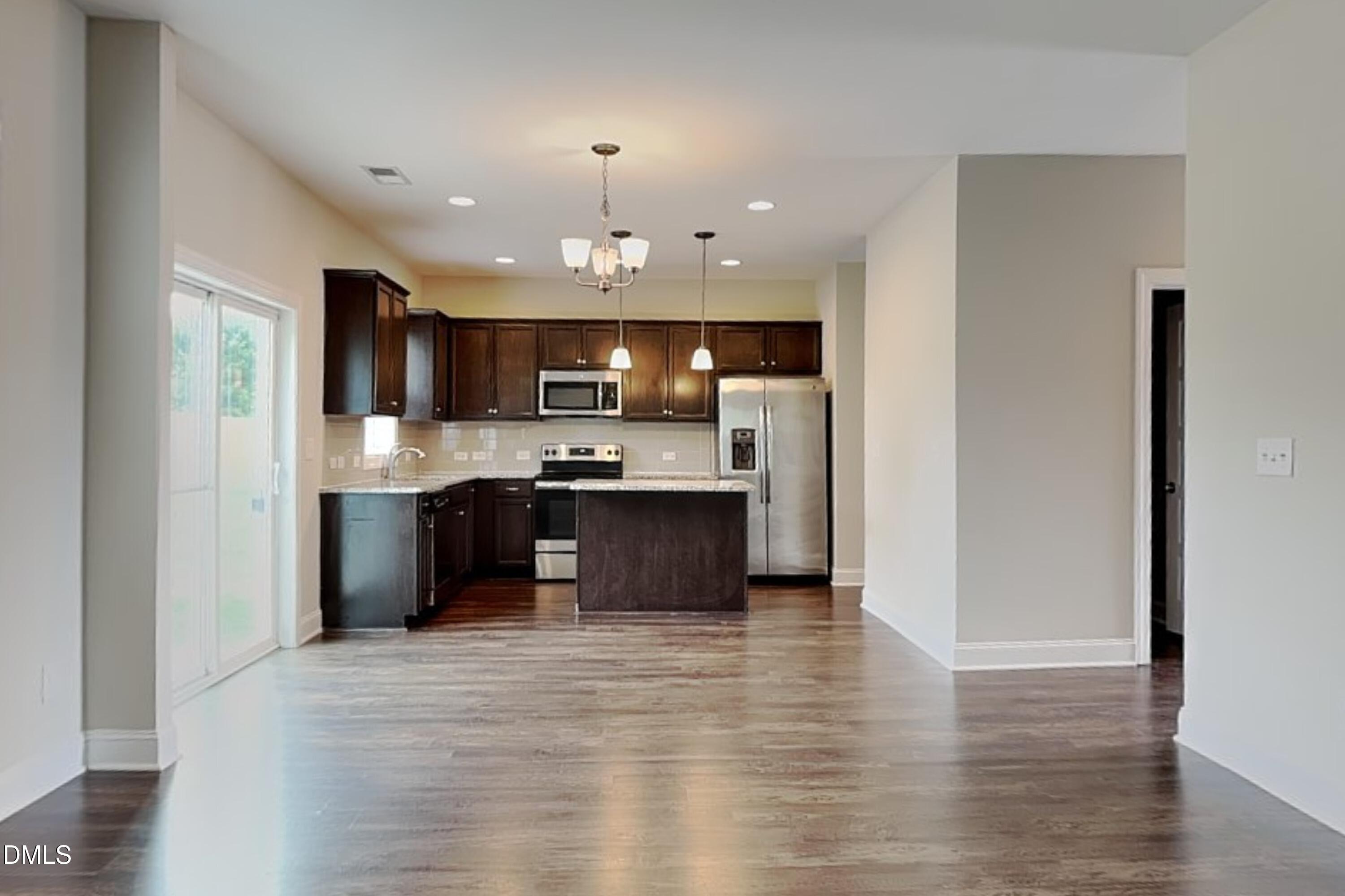 6321 Silver Creek Lane Property Photo 4