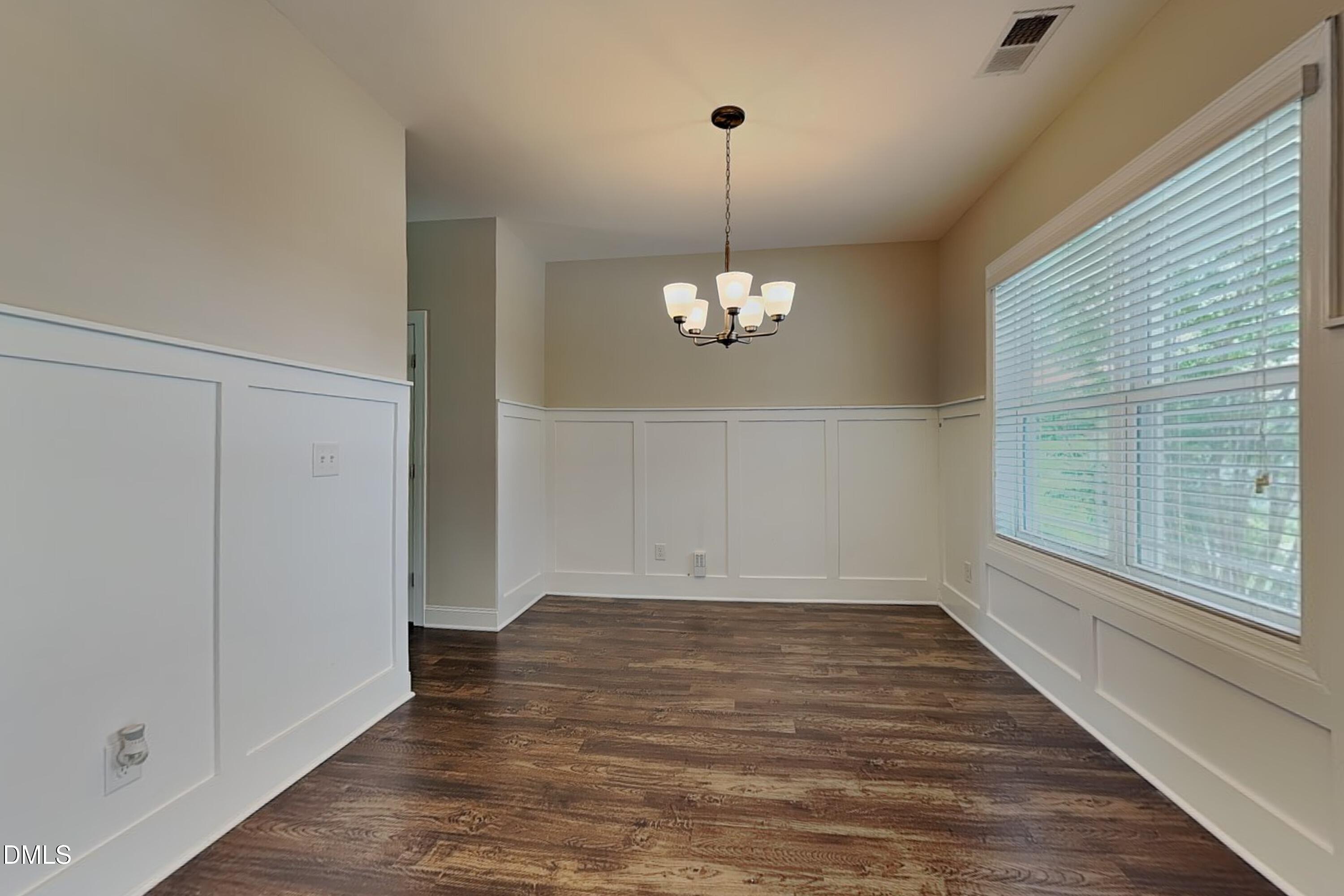 6321 Silver Creek Lane Property Photo 7