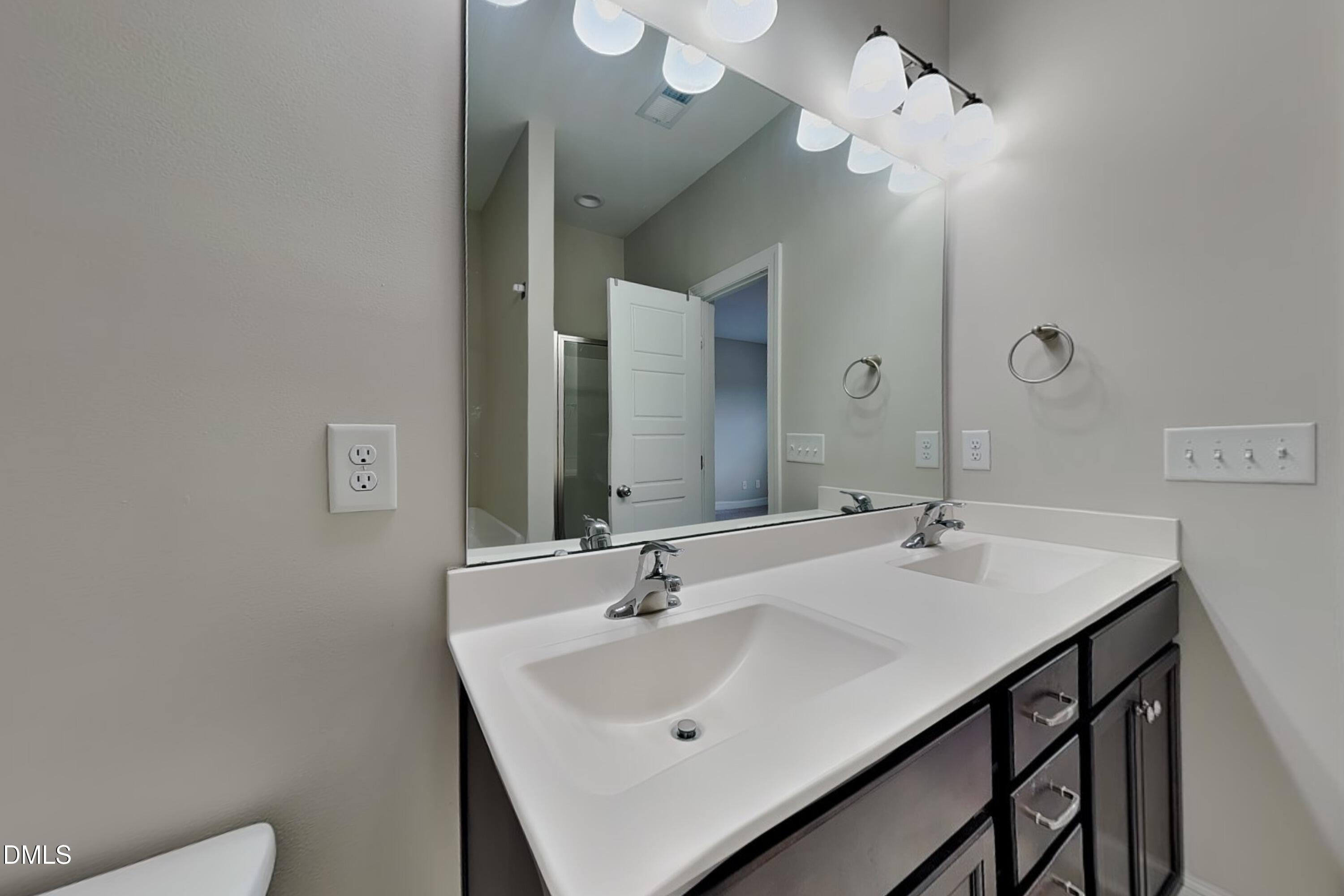 6321 Silver Creek Lane Property Photo 12