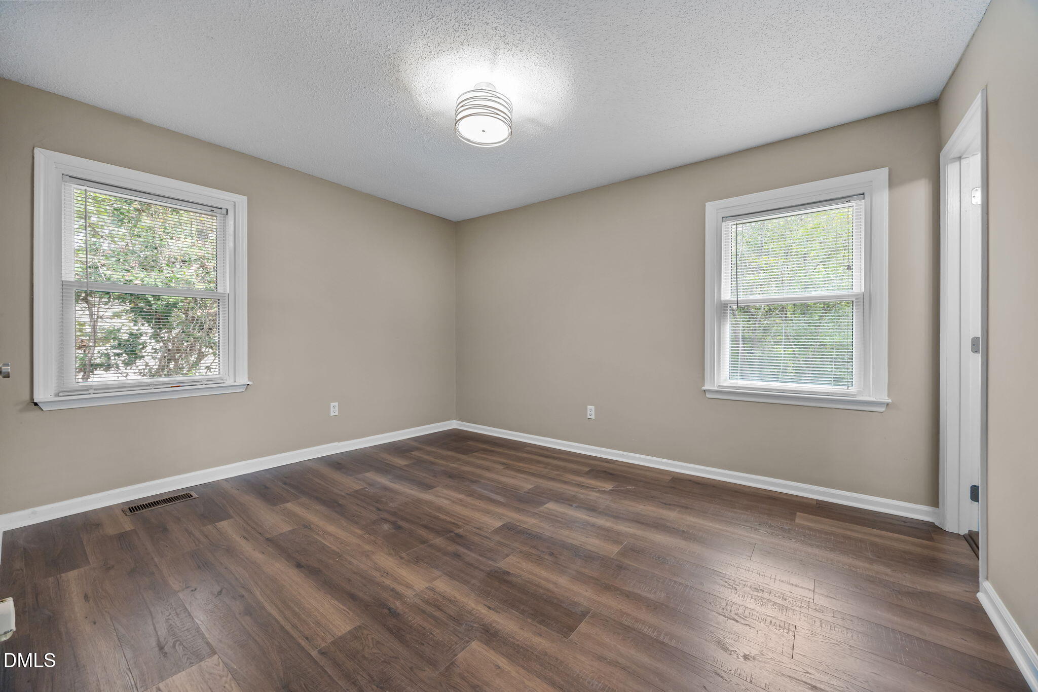 1509 Woodard Street Property Photo 14