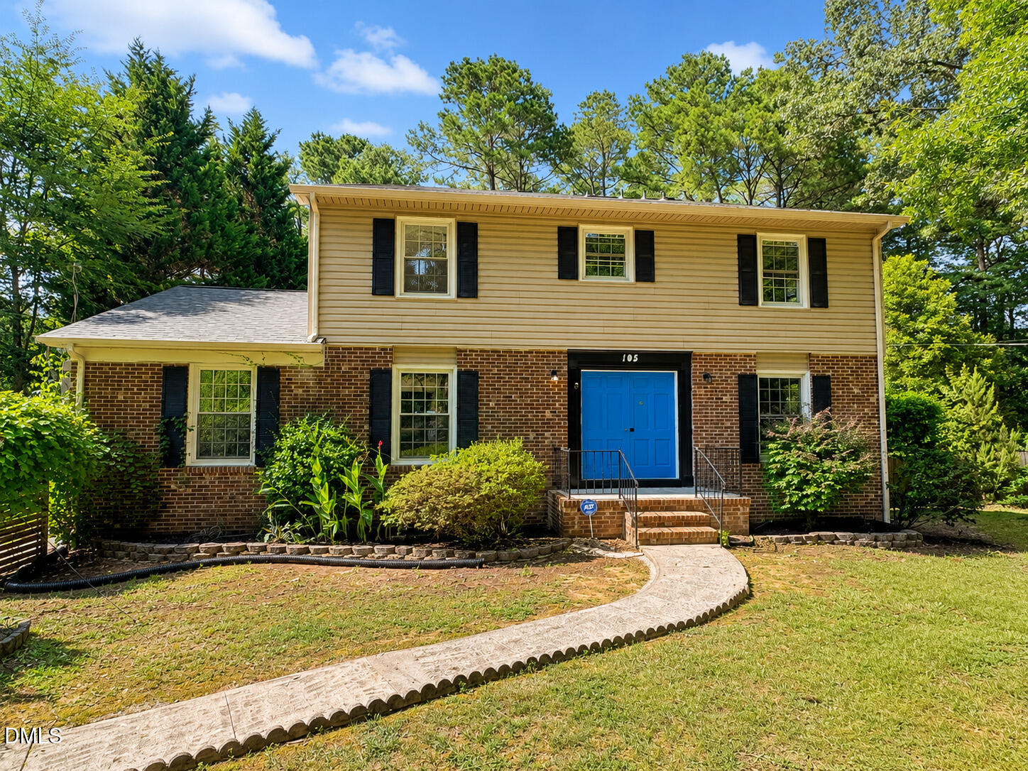 105 Dryden Lane Property Photo 4