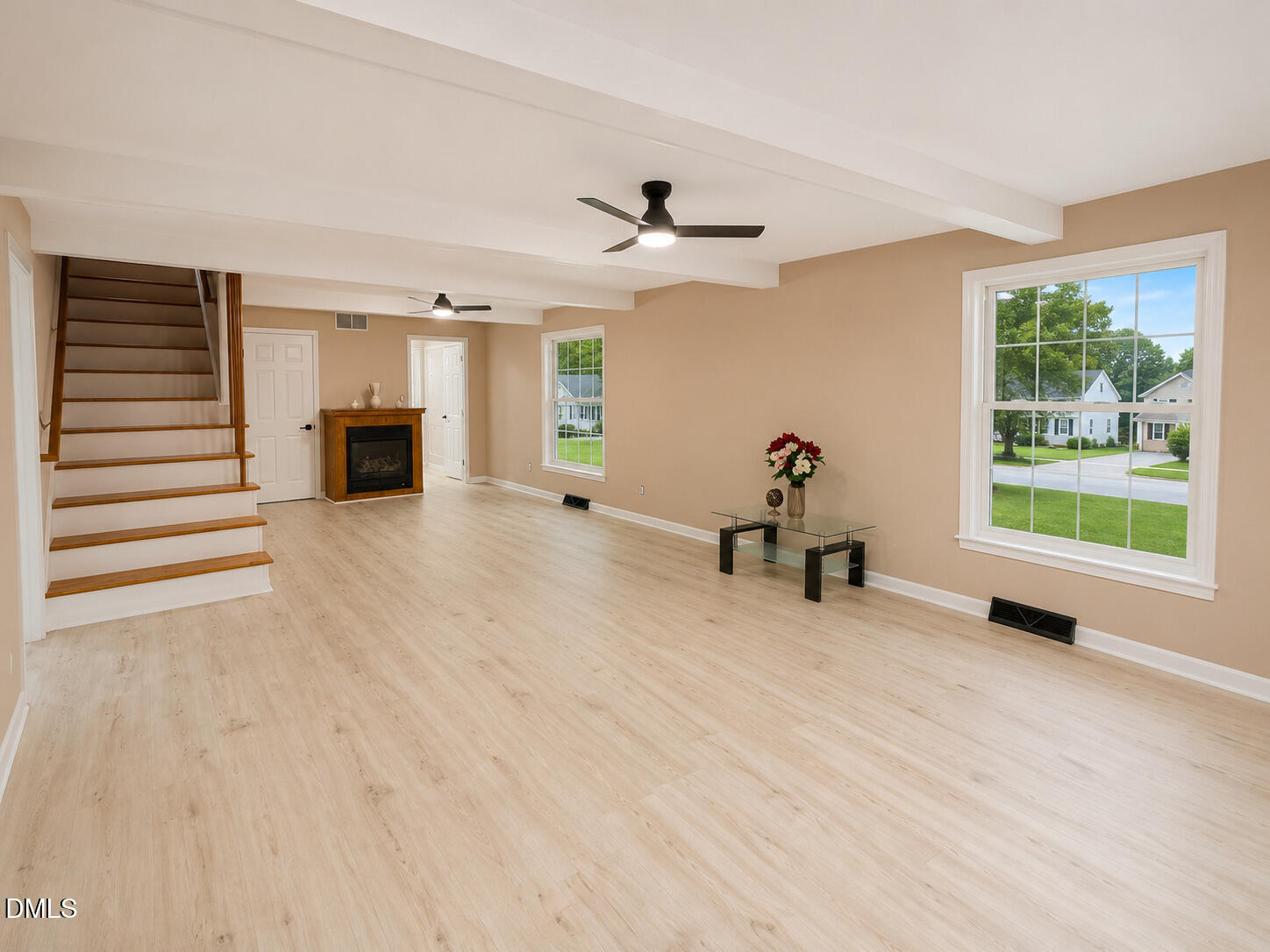105 Dryden Lane Property Photo 6