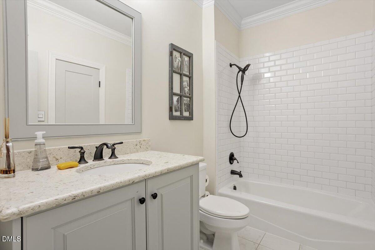 150 Lochwood W Drive Property Photo 40