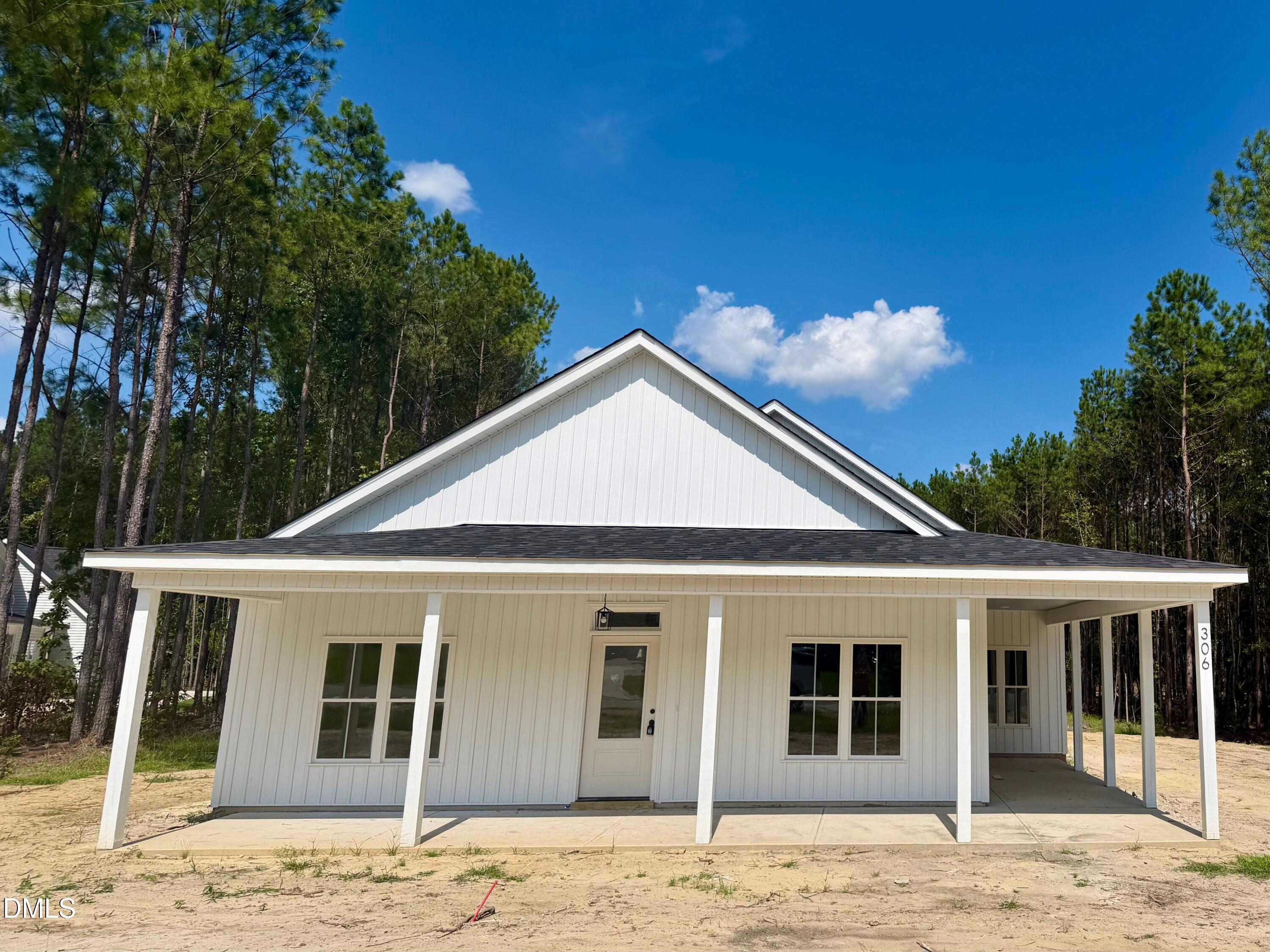 306 Green Pines Estates Drive Property Photo 1
