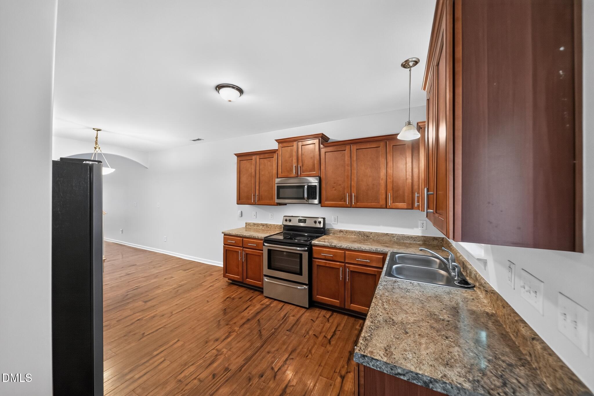 6443 Hatchies Drive Property Photo 5