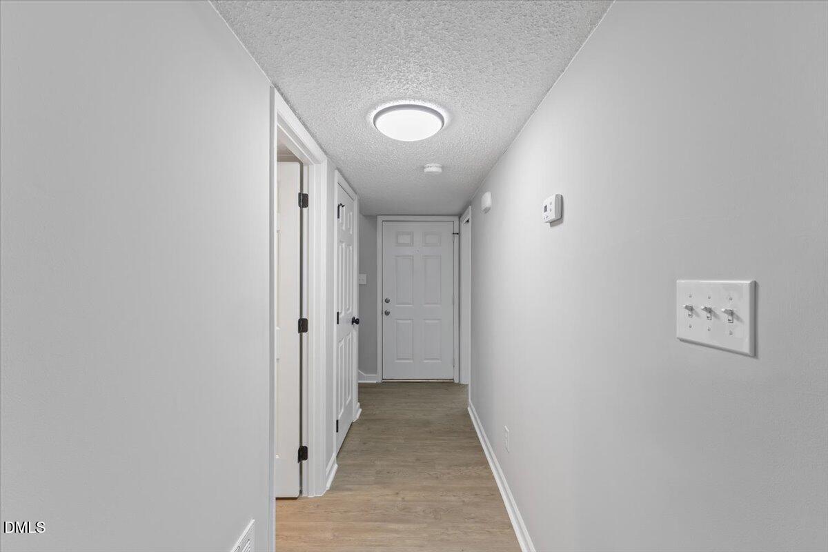 4101 Five Oaks Drive 40 Property Photo 4