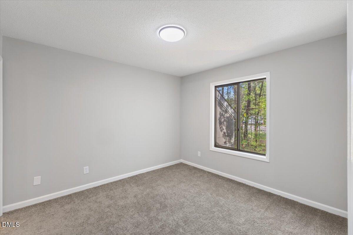 4101 Five Oaks Drive 40 Property Photo 17
