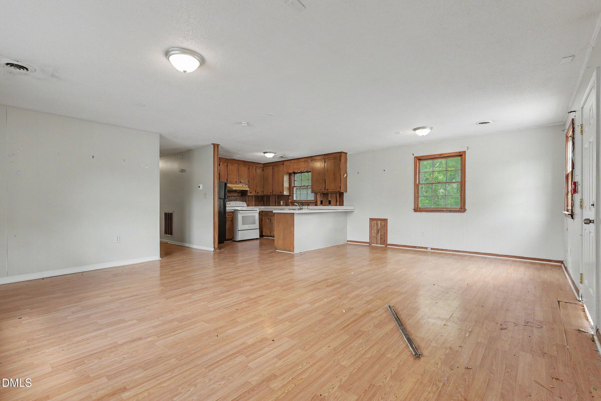 551 W Main Street Property Photo 15