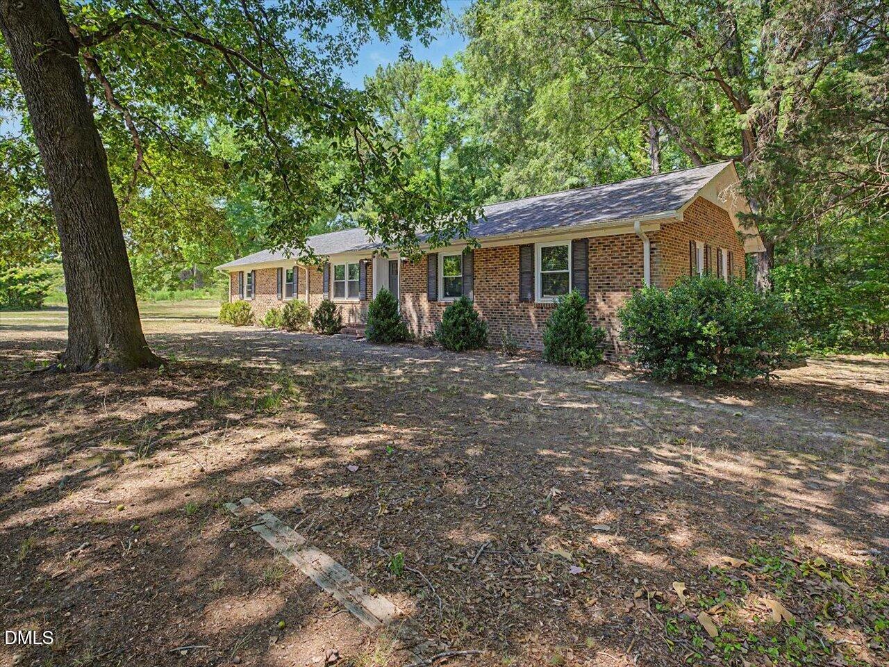 2509 Farrington Point Road Property Photo 3