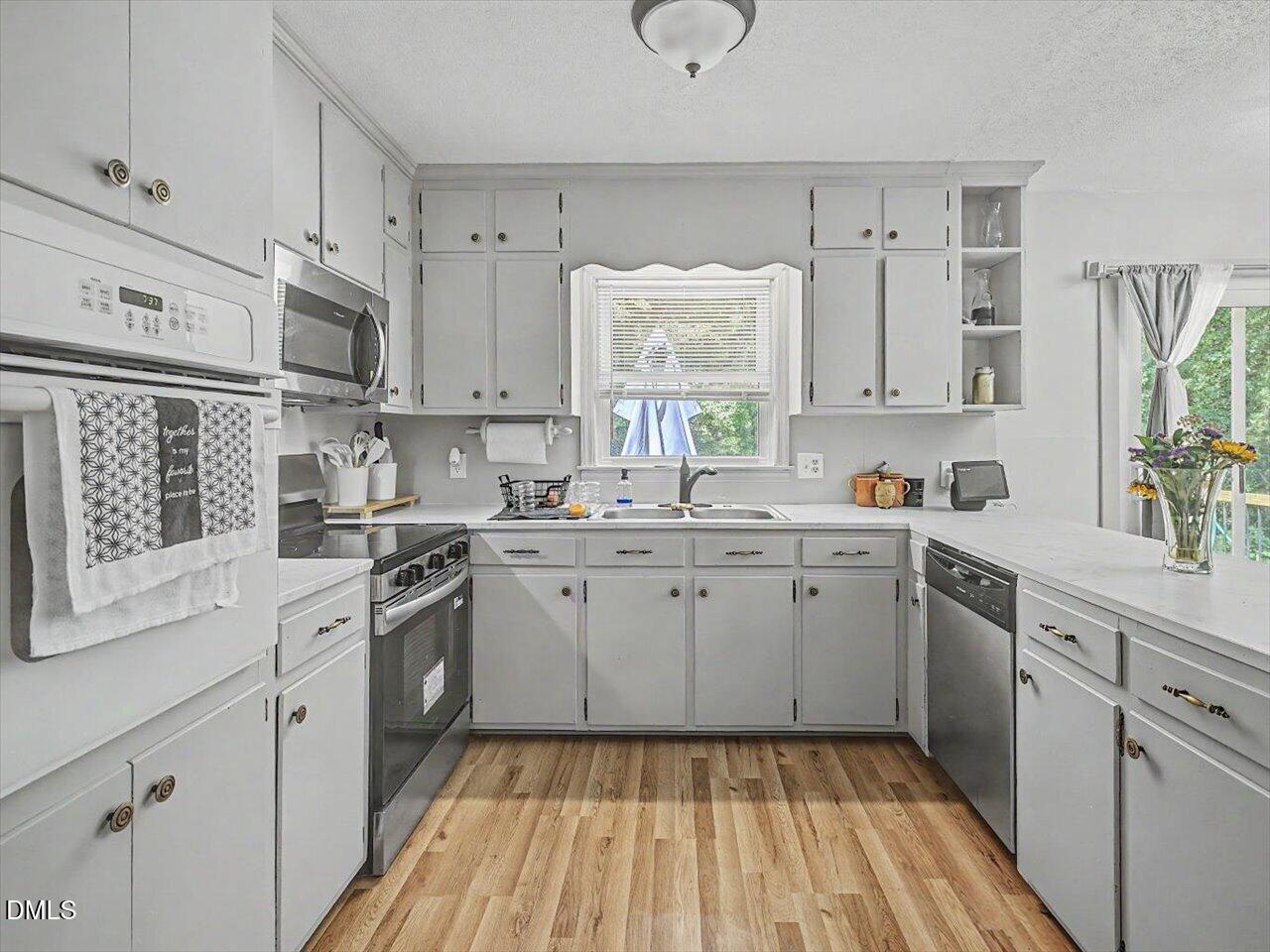 2509 Farrington Point Road Property Photo 13
